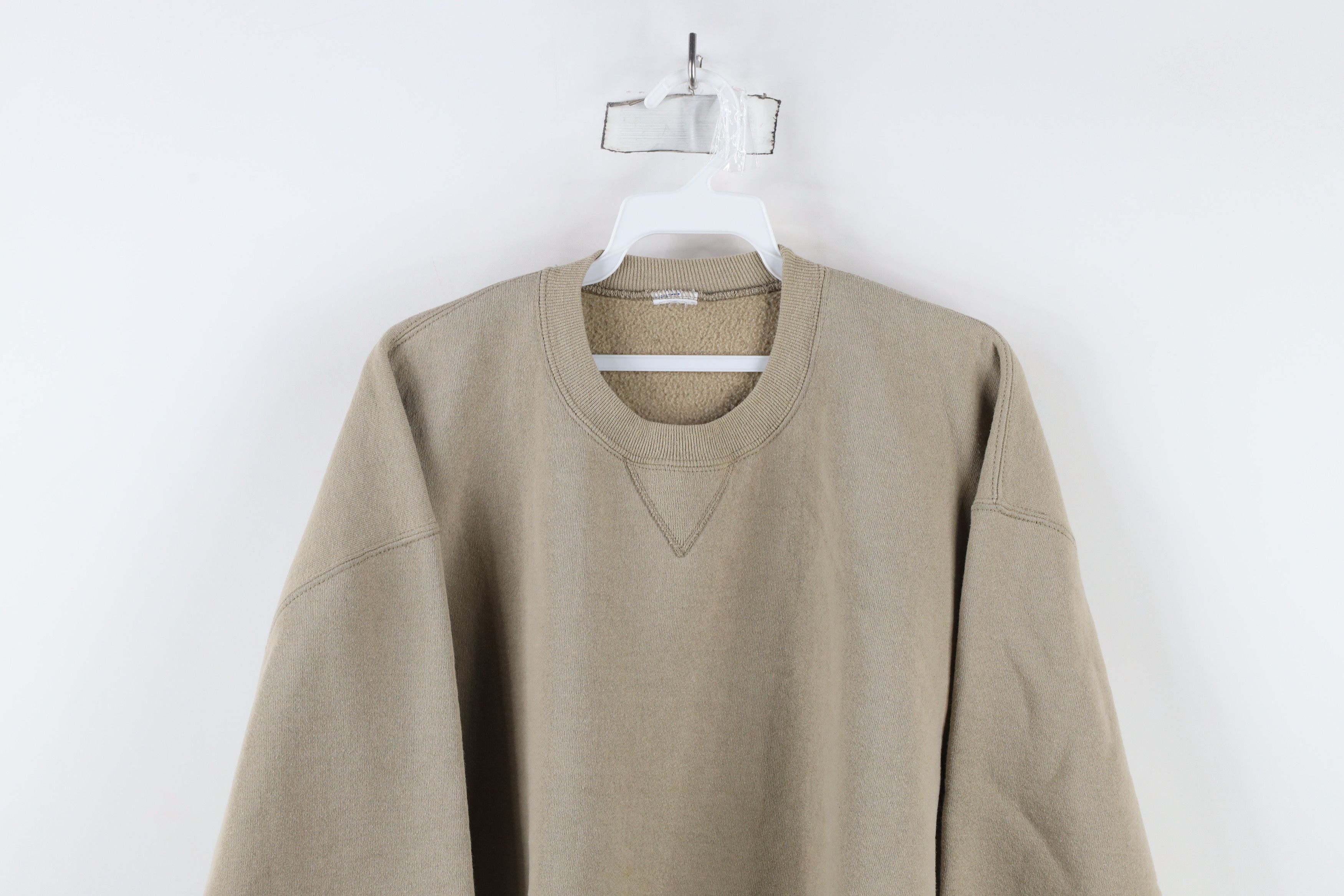 Russell Athletic × Vintage Vintage 90s Russell Athletic Blank Crewneck Sweatshirt Beige Size US XL / EU 56 / 4 - 2 Thumbnail