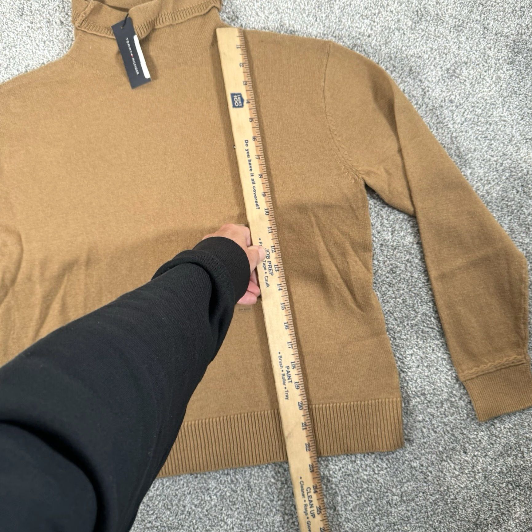 Tommy Hilfiger Tommy Hilfiger Sweater Womens S Relaxed Fit Mockneck Preppy Tan Knit Pullover) Size S / US 4 / IT 40 - 6 Thumbnail