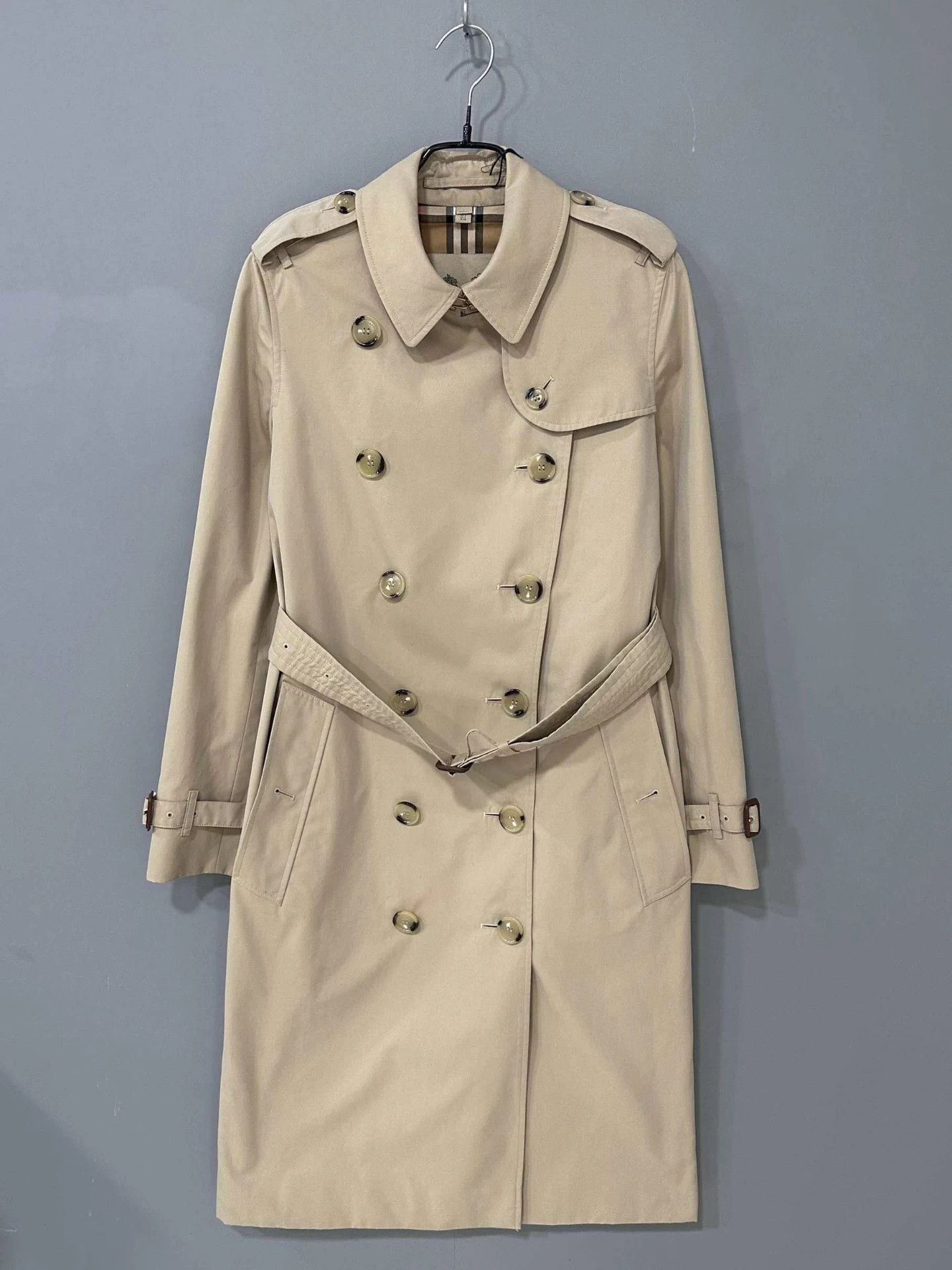 Burberry Burberry Kensington Trench Coat UK6 Size XS / US 0-2 / IT 36-38 - 1 Thumbnail