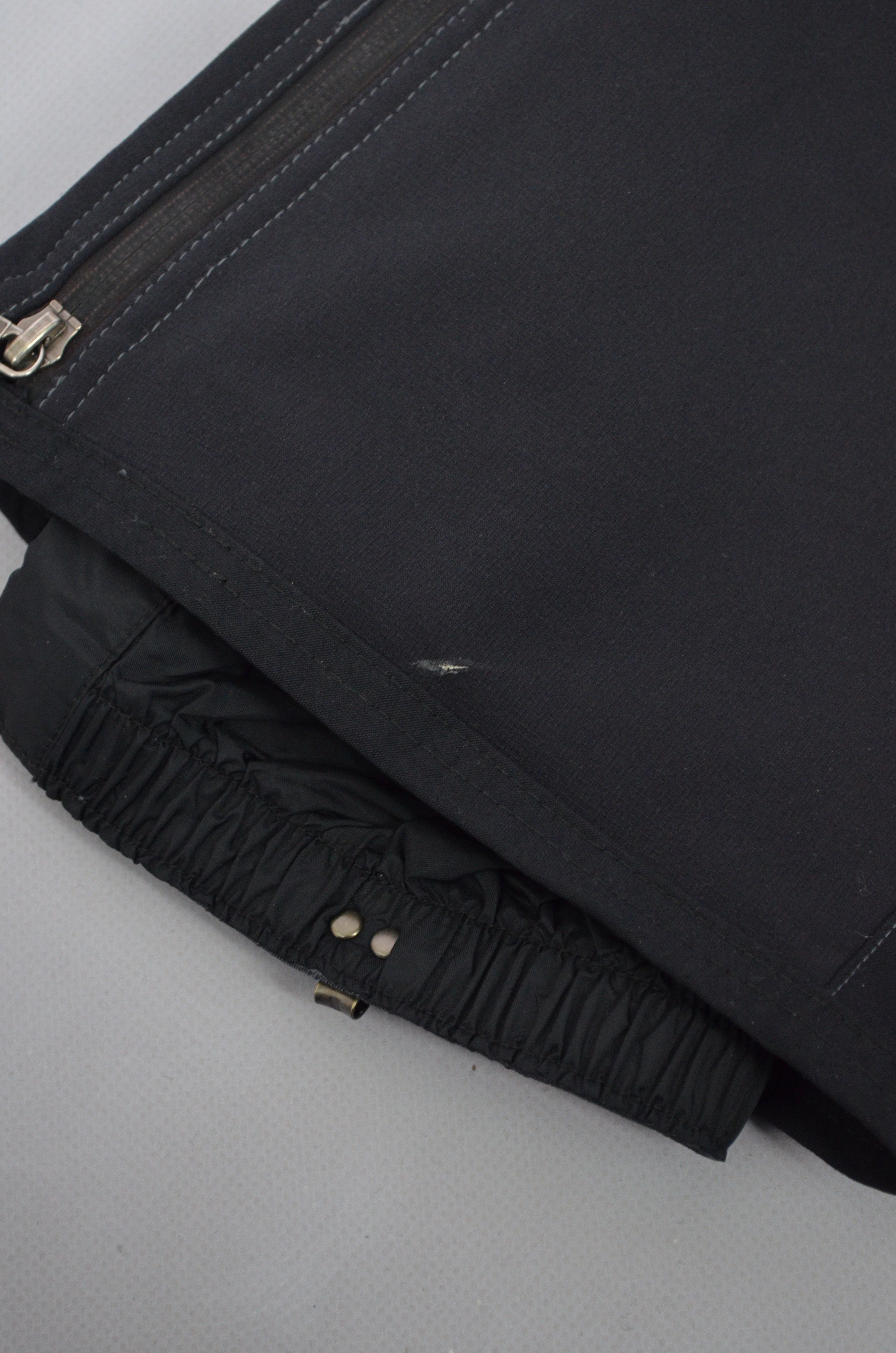 Designer × Nike ACG Nike ACG Softshell Ski Snowboard Snowpants Pants Activewear Size 28" / US 6 / IT 42 - 14 Thumbnail