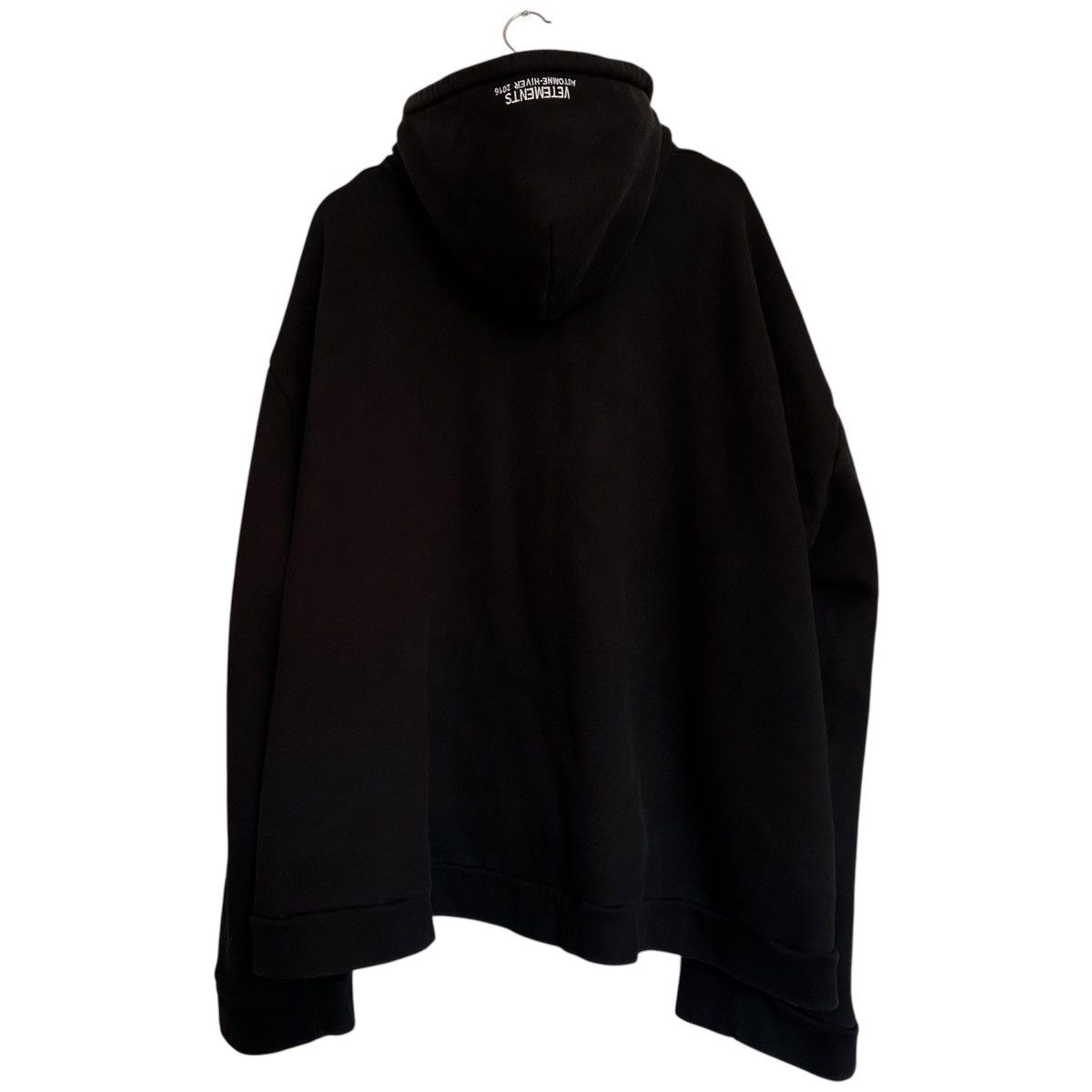 Vetements Vetements RUNWAY OG Metal Logo hoodie AW15 Size US M / EU 48-50 / 2 - 2 Thumbnail