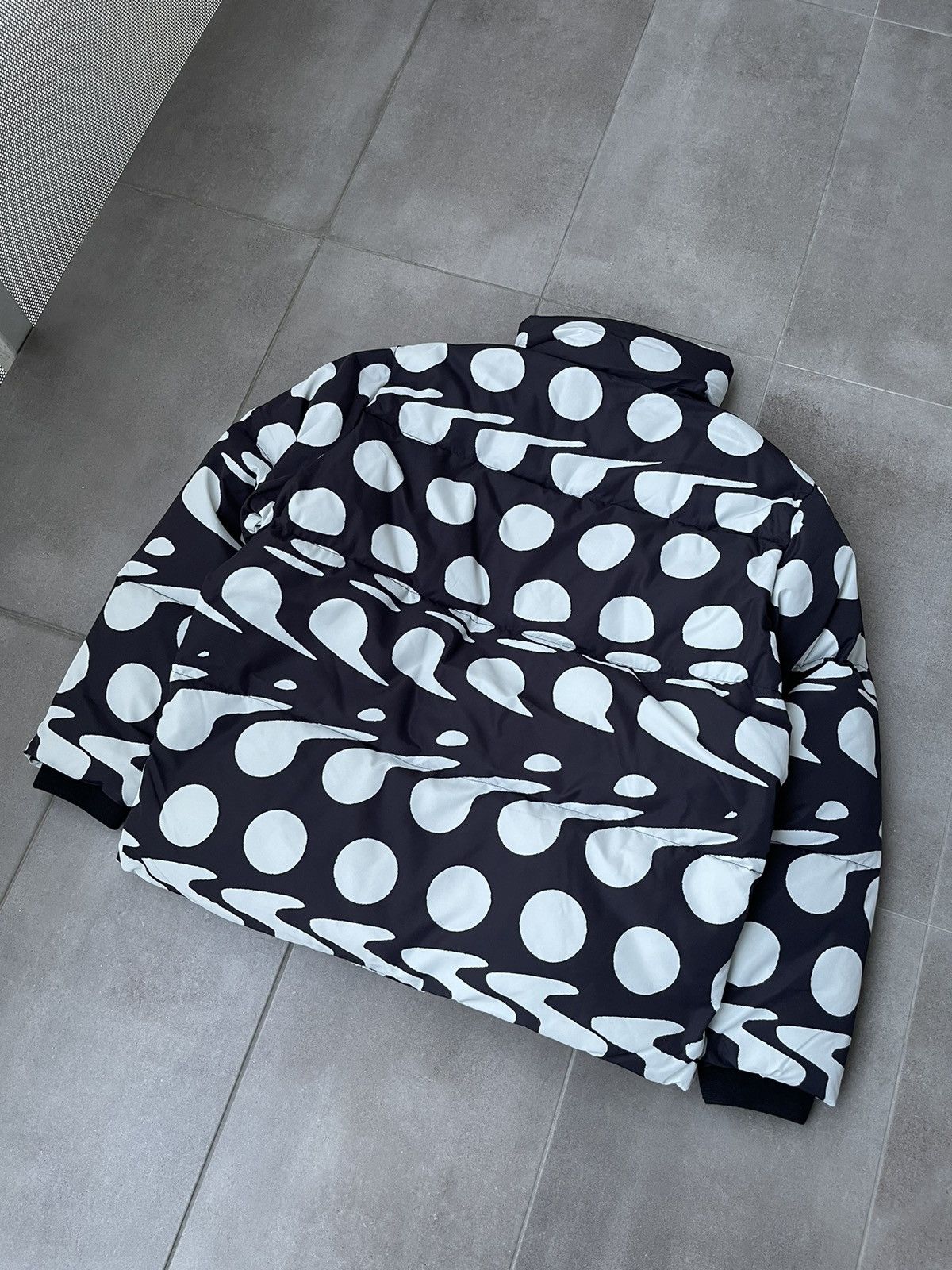 Etudes !DS! AW22 Etudes Allover Dots White Black Puffer Jacket Size US XL / EU 56 / 4 - 13 Thumbnail