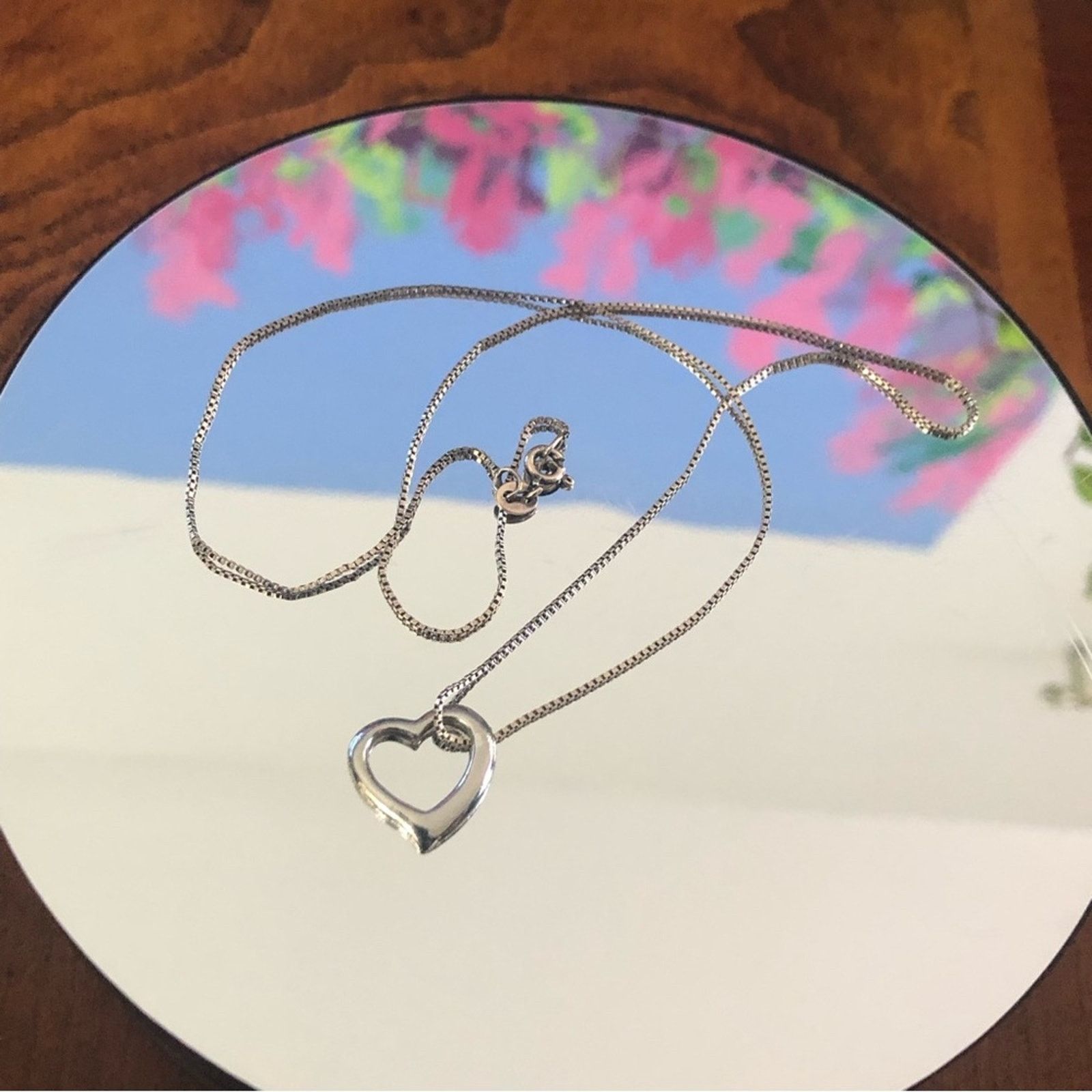 Vintage Ross Simons sterling box chain open heart necklace