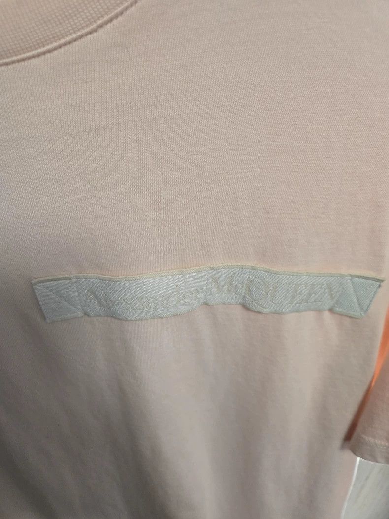 Alexander McQueen Alexander McQUEEN Light pink T - shirt, size L Size US L / EU 52-54 / 3 - 4 Thumbnail
