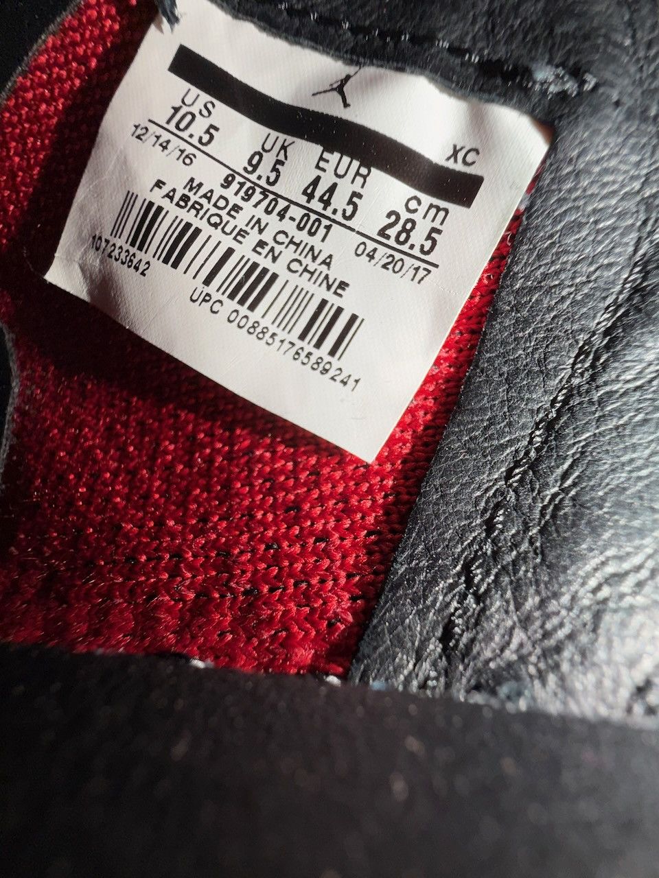 Jordan Brand Jordan 1 Retro High Flyknit Bred 919704-001 Size US 10.5 / EU 43-44 - 8 Thumbnail