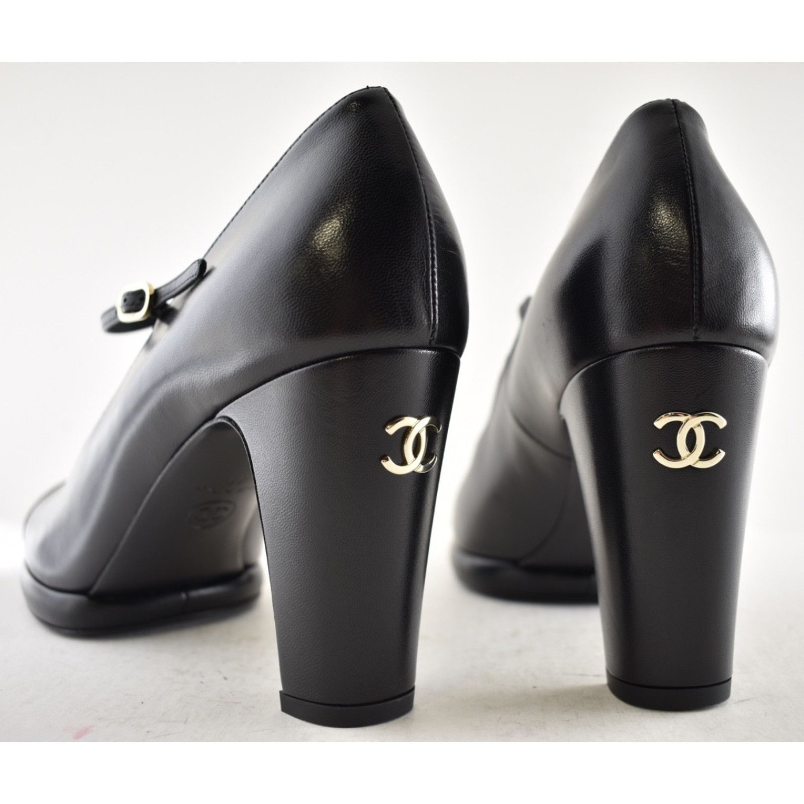 Chanel Chanel 24B Black CC Logo Mary Jane Platform Pumps 41 Size US 10 / IT 40 - 14 Thumbnail