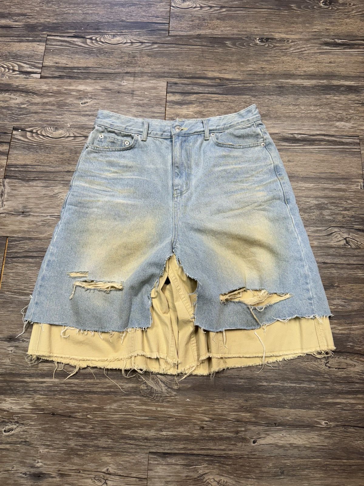 PROJECT G/R PROJECT G/R Hybrid Jorts / Khakis *RARE* Size US 32 / EU 48 - 1 Thumbnail