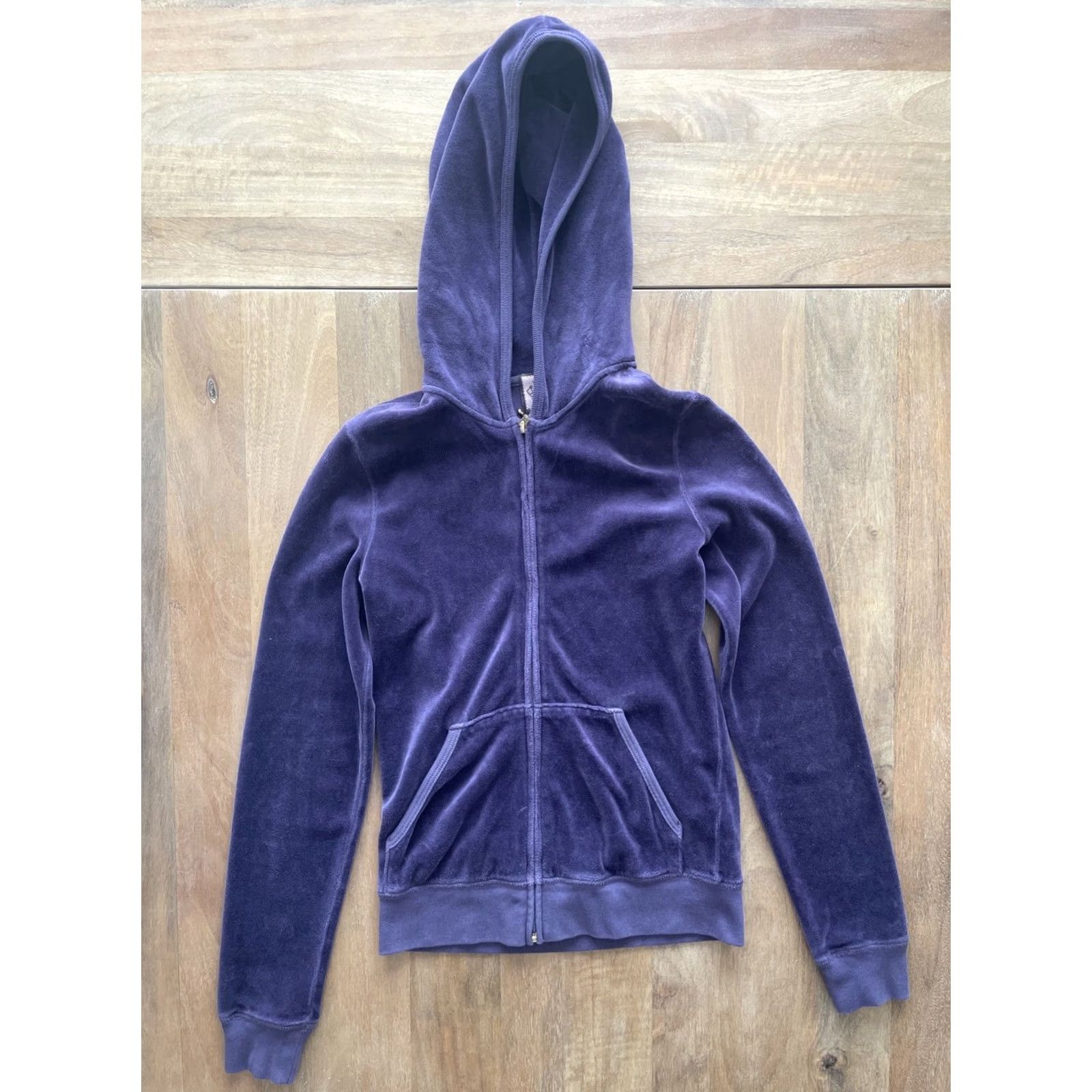 Juicy Couture VINTAGE Juicy Couture Velour Hoodie Women S Purple 90s Rhinestones Full Zip Juicy Couture Girls? Size S / US 4 / IT 40 - 3 Thumbnail