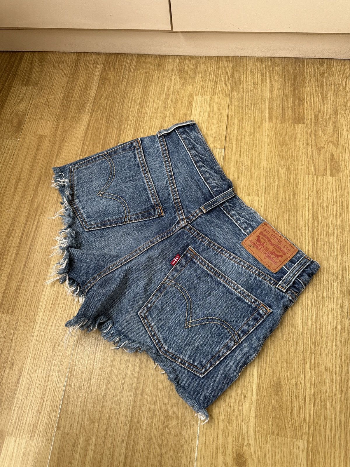 Levi's Levis 501 denim shorts high rise WMNS Size 25" / US 0 / IT 36 - 2 Thumbnail