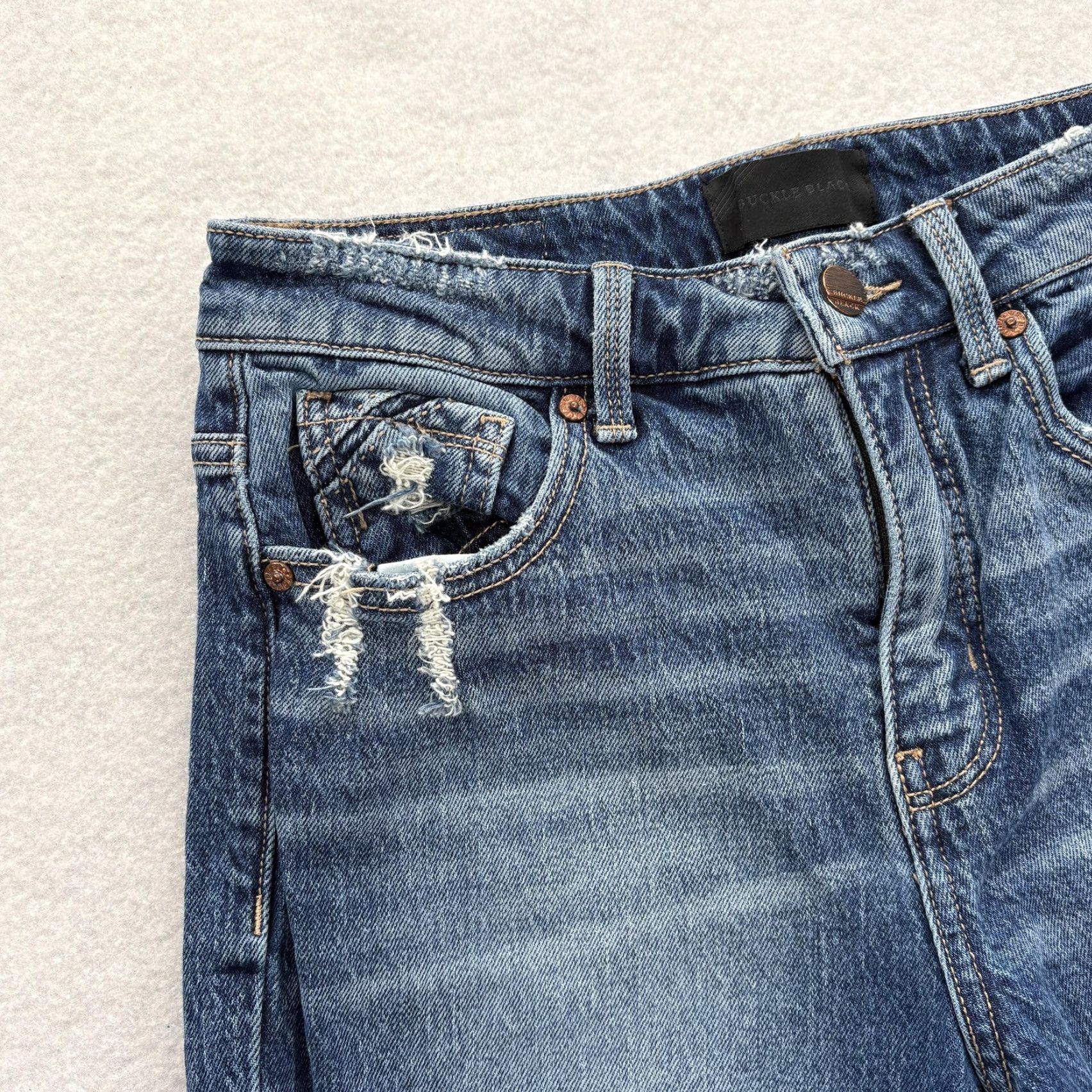 Buckle Black VINTAGE Buckle Black Jeans Womens 26 Blue Mom Jean Distressed High Rise Stretch Denim Hat? Size 26" / US 2 / IT 38 - 3 Thumbnail