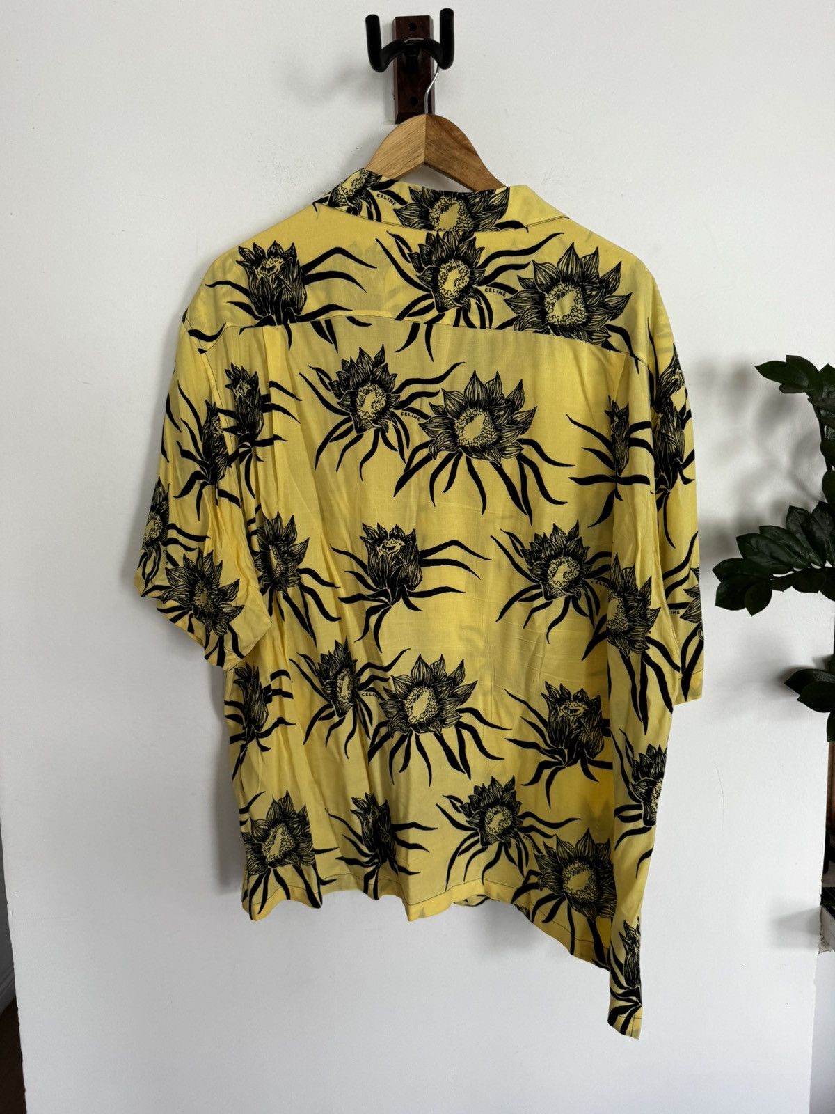 Celine Sunflower Camp Viscose Shirt Size US L / EU 52-54 / 3 - 5 Thumbnail