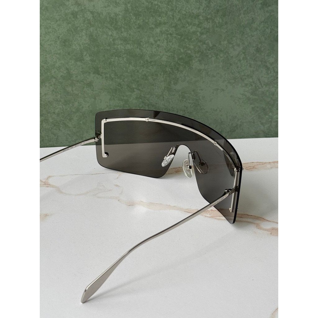 Alexander McQueen NEW Alexander McQueen AM0412S Silver Mirror Mask Sunglasses Size ONE SIZE - 7 Thumbnail