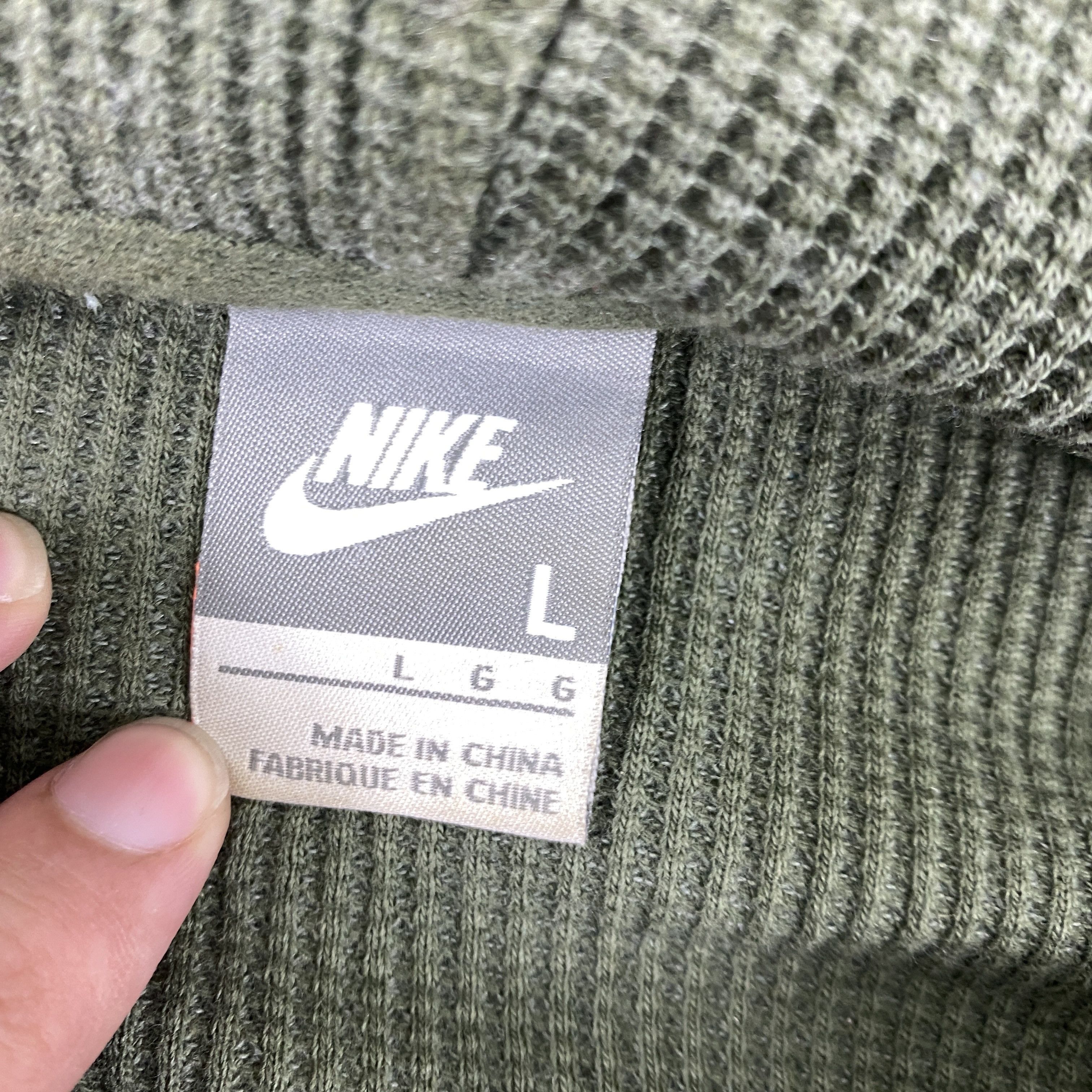 Japanese Brand Vintage Nike Athletic Sweatshirt Large Size - J200 Size US L / EU 52-54 / 3 - 5 Thumbnail