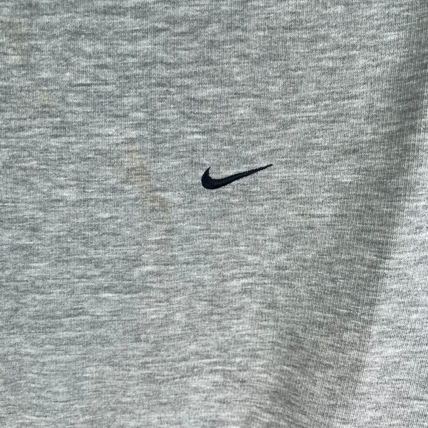 Nike VINTAGE Nike Sweatshirt Reverse Weave Gray Tag Pullover Crew Neck Mens M Gray 80s 90s Embroidered Logo Size US M / EU 48-50 / 2 - 3 Thumbnail