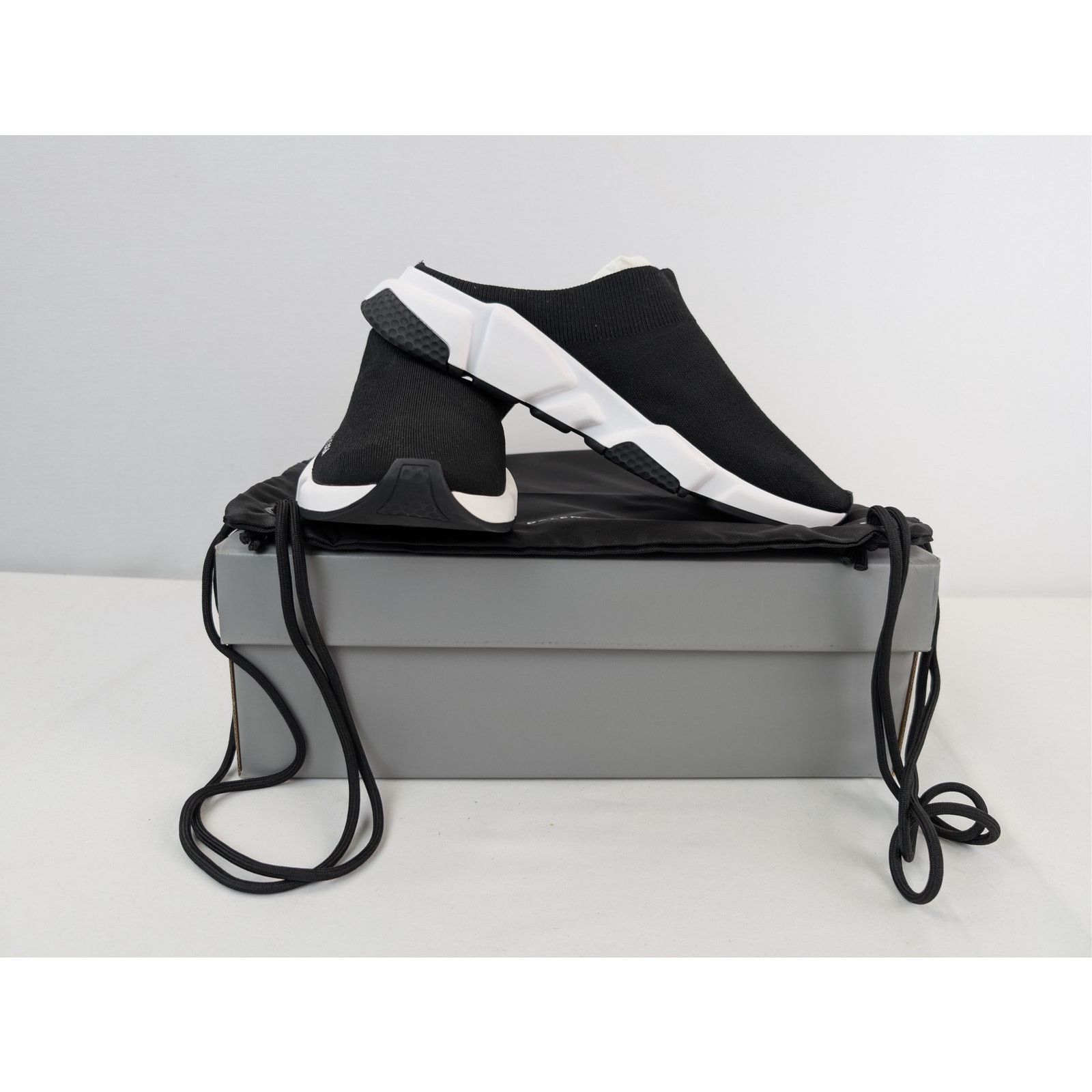 Balenciaga o1rshd1 Speed Mule Slide Slipper in Black / White Size US 10 / EU 43 - 17 Thumbnail
