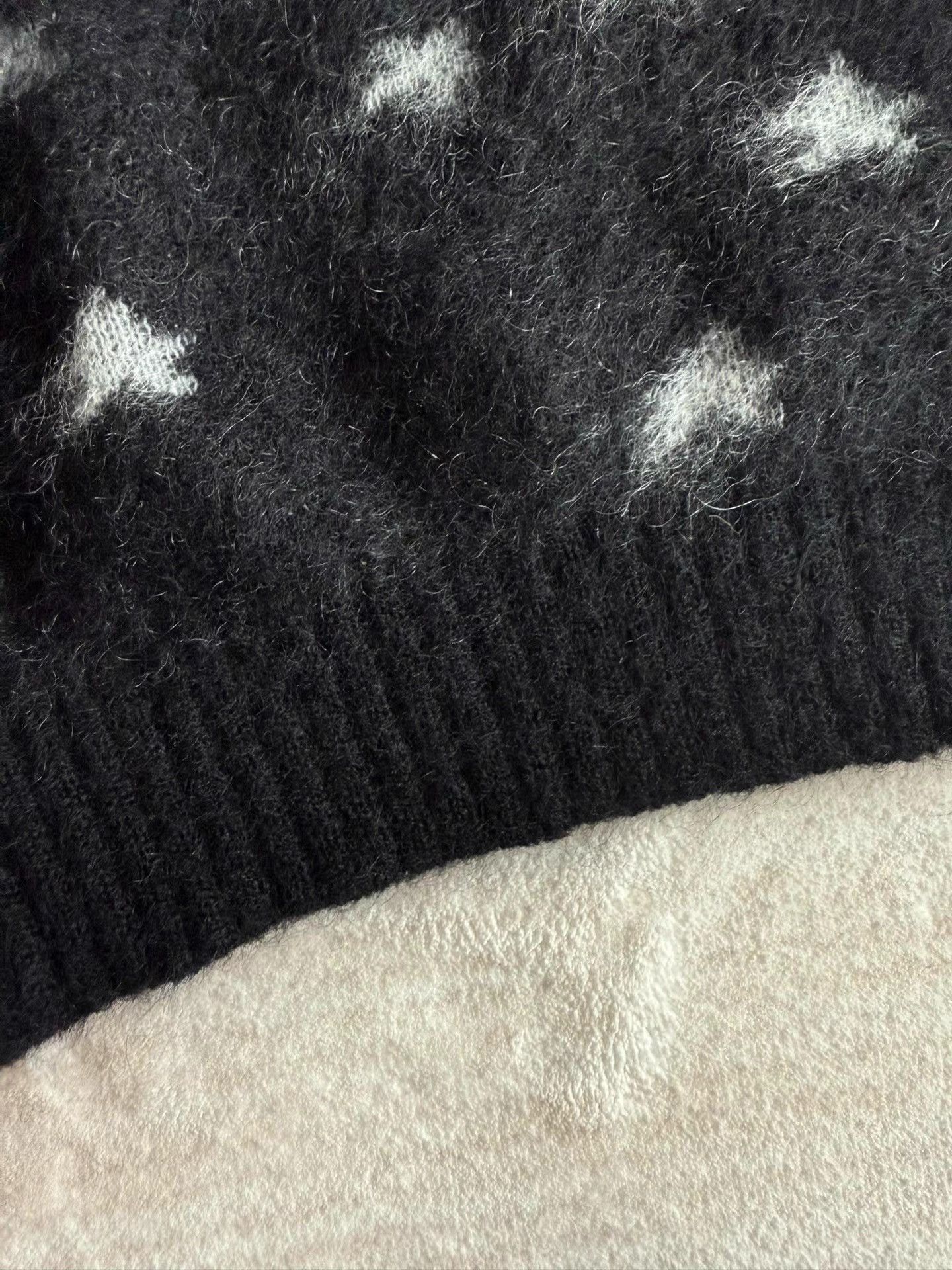 Saint Laurent Paris Saint Laurent Star Sweater K33 Size US M / EU 48-50 / 2 - 8 Thumbnail