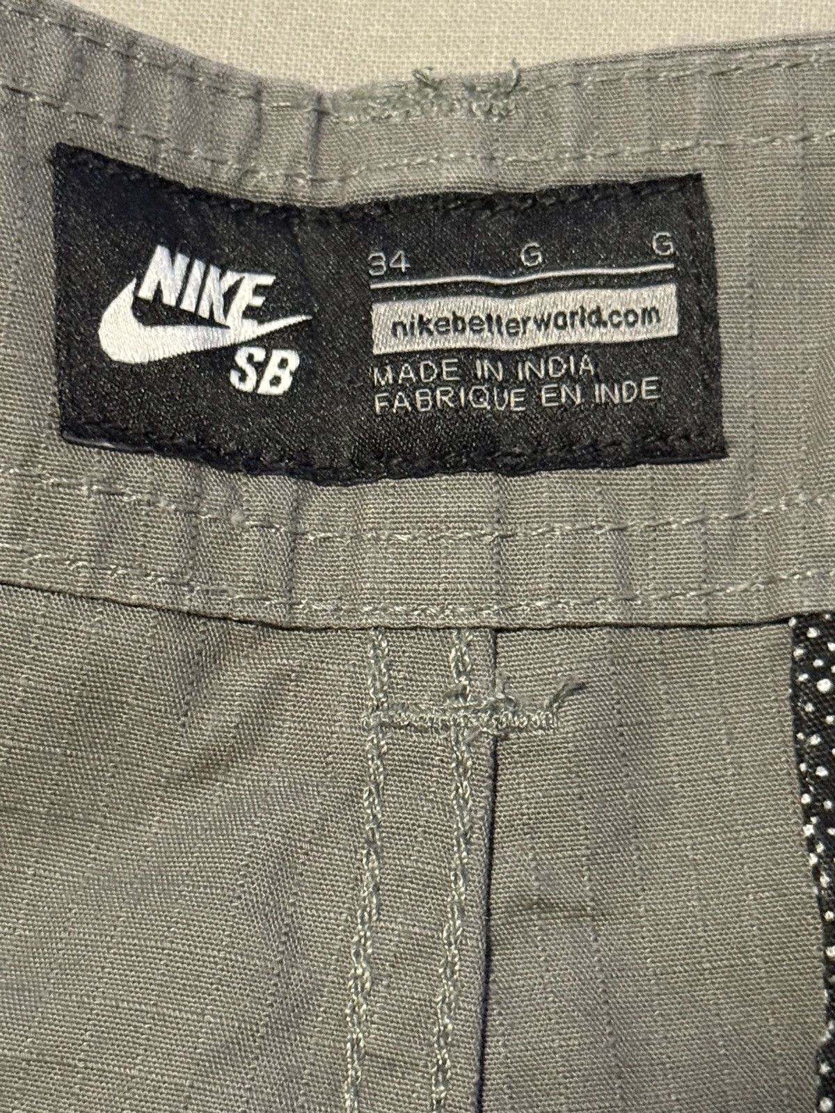 Nike SB Vintage Nike SB Men’s Cutoff Ripstop Cargo Shorts VNDS Size US 34 / EU 50 - 8 Thumbnail