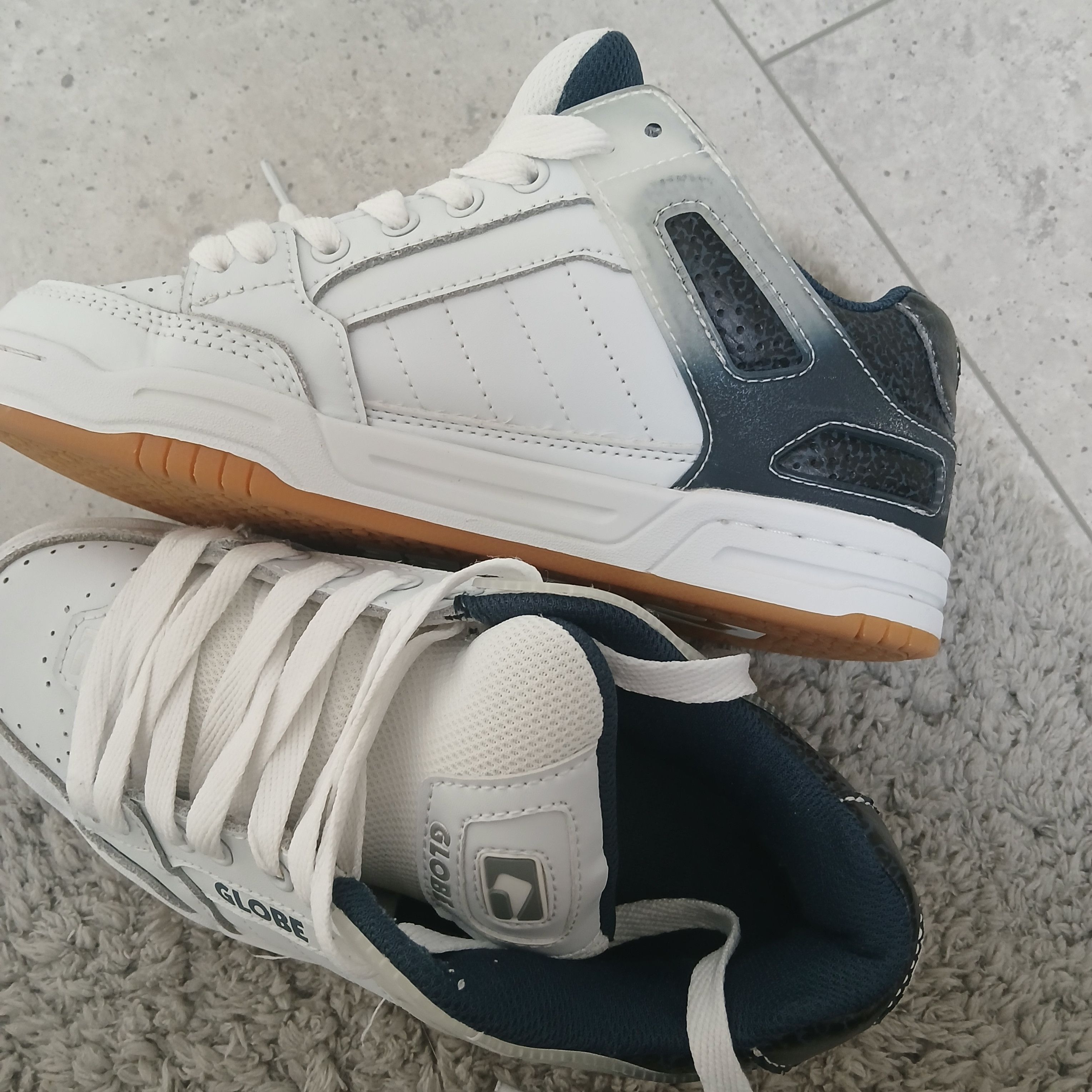 Globe GLOBE TILT SKATER WHITE SHOES US 5 (EU 37) Size US 5 / EU 37 - 2 Thumbnail