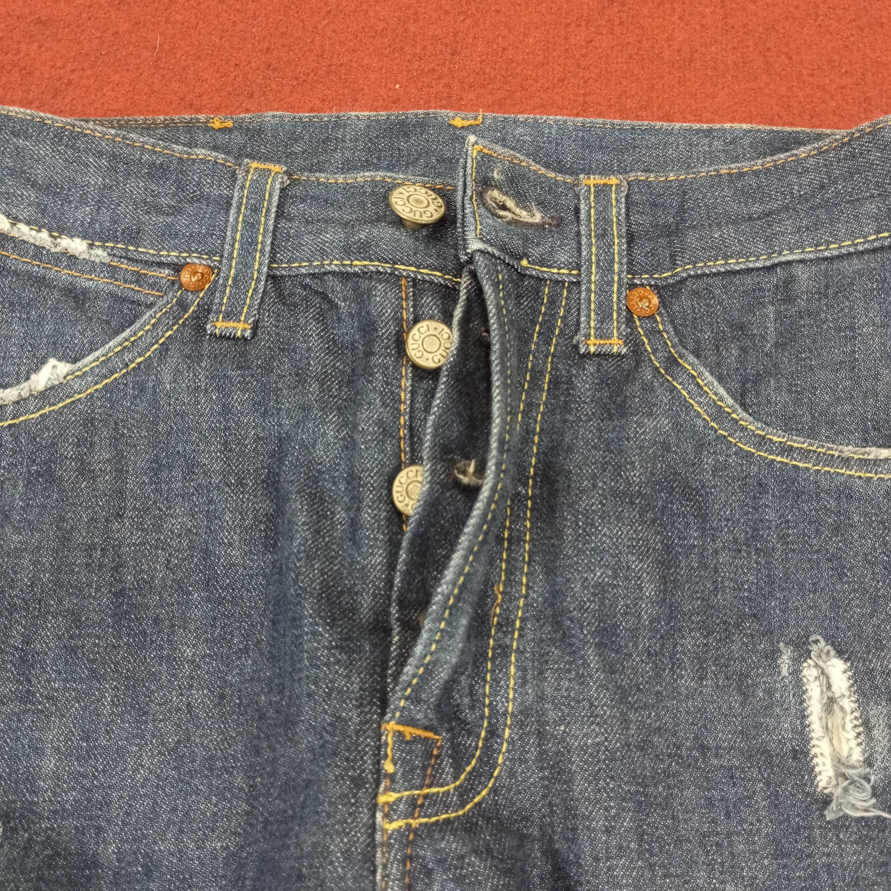 Gucci × Vintage Gucci Luxury Brand Distressed Short Jeans Size US 27 - 11 Thumbnail