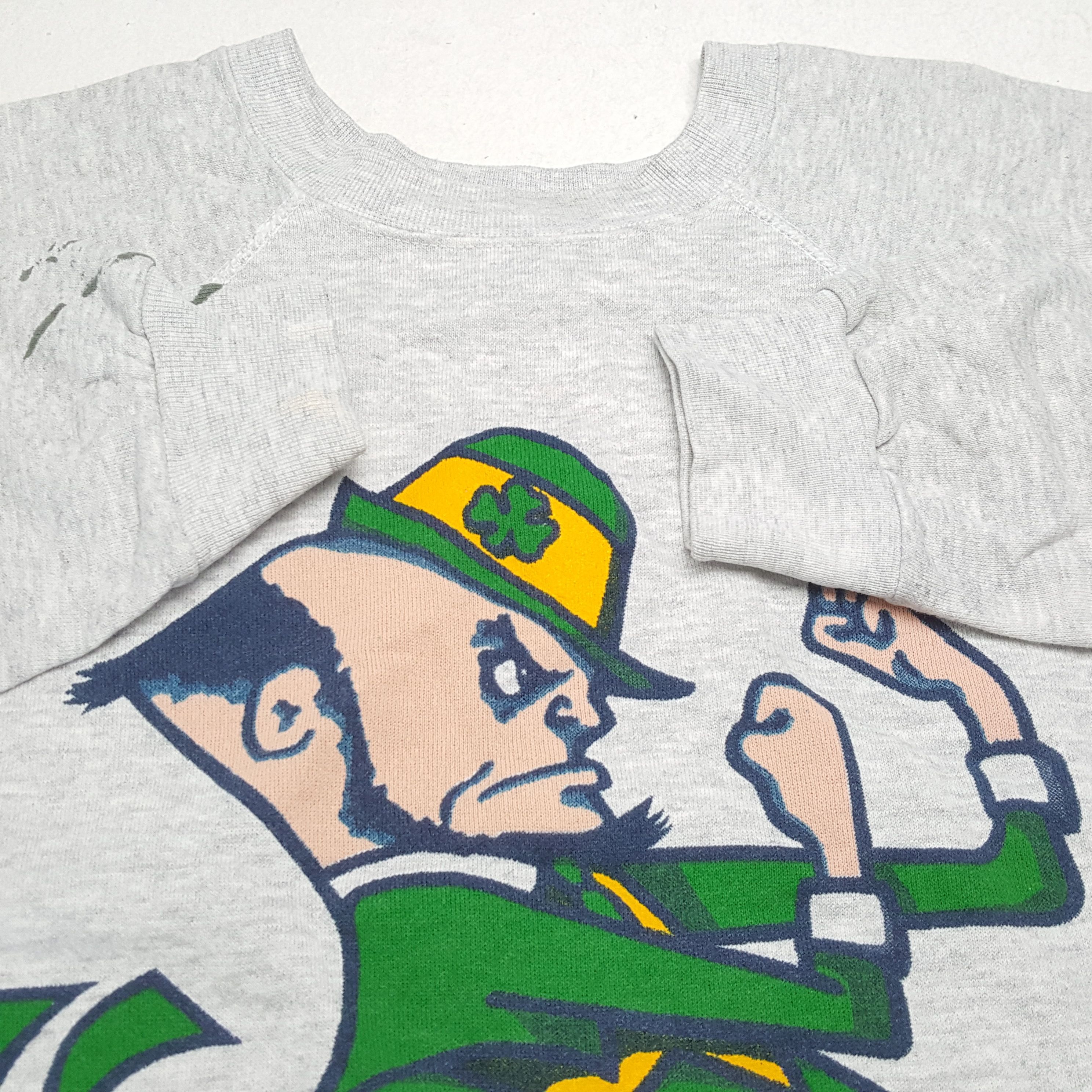 NFL × Vintage Vintage NOTRE DAME FIGHTING IRISH American NFL Sweatshirts Size US L / EU 52-54 / 3 - 8 Thumbnail