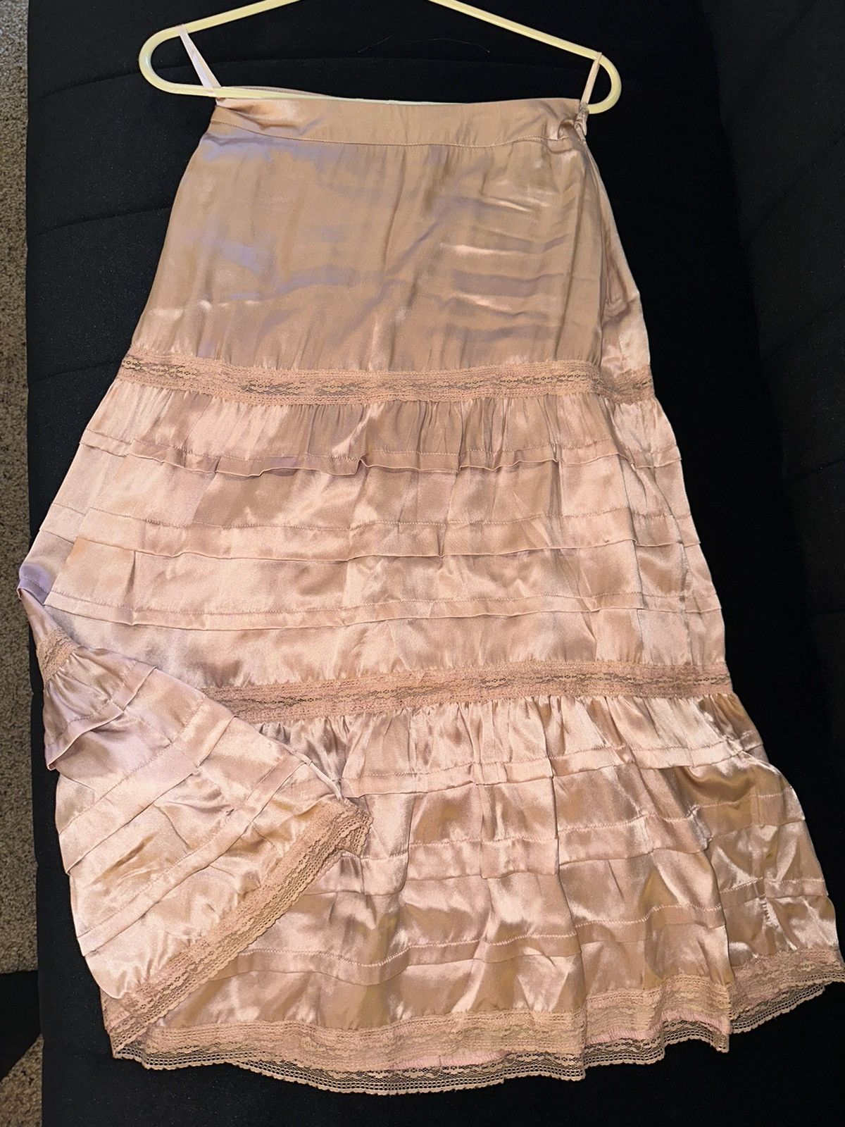 Adieu Paris × Vintage Silk Satin Skirt Size 23" - 1 Thumbnail