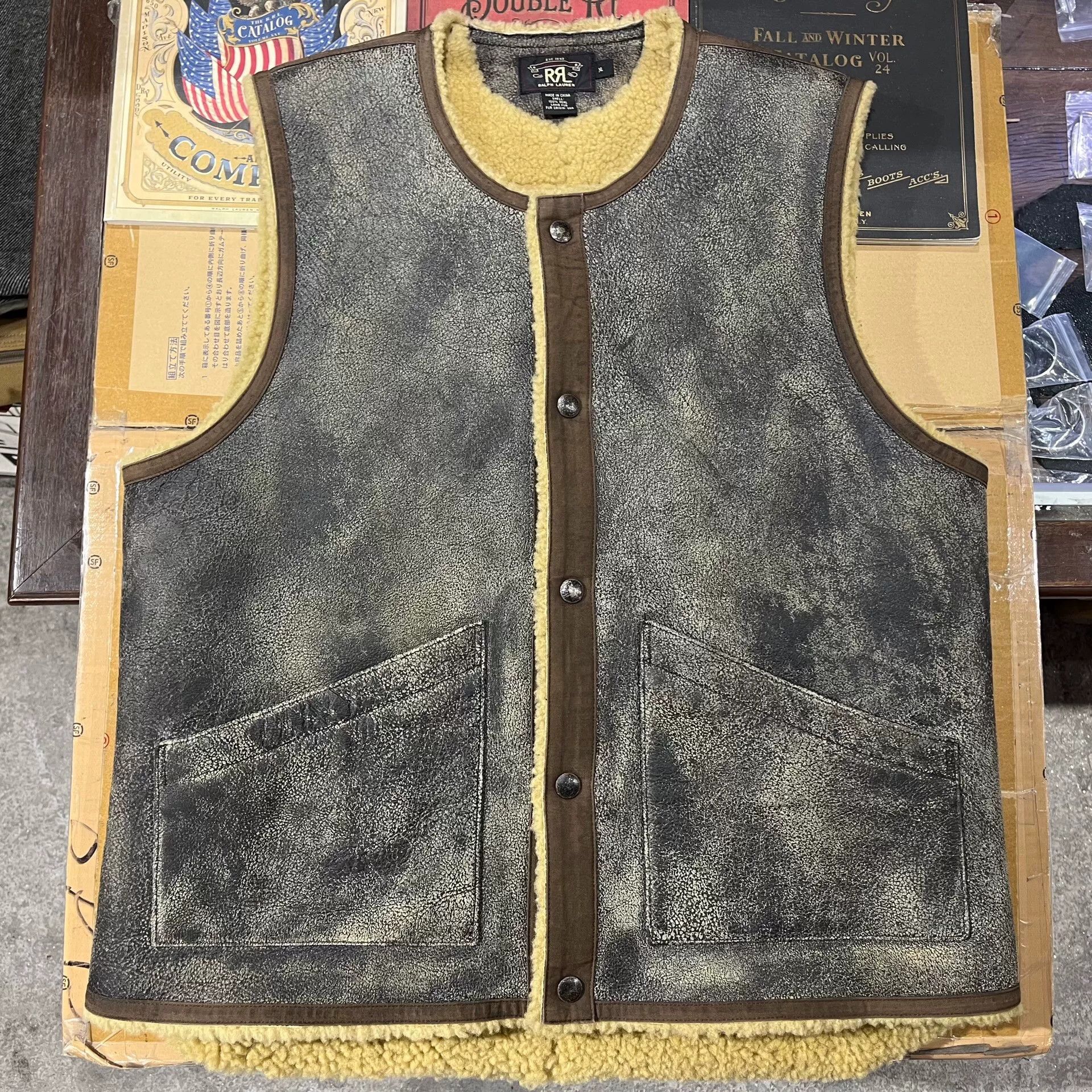 RRL Ralph Lauren vintage rrl shearling vest by polo ralph lauren Size US XL / EU 56 / 4 - 1 Thumbnail
