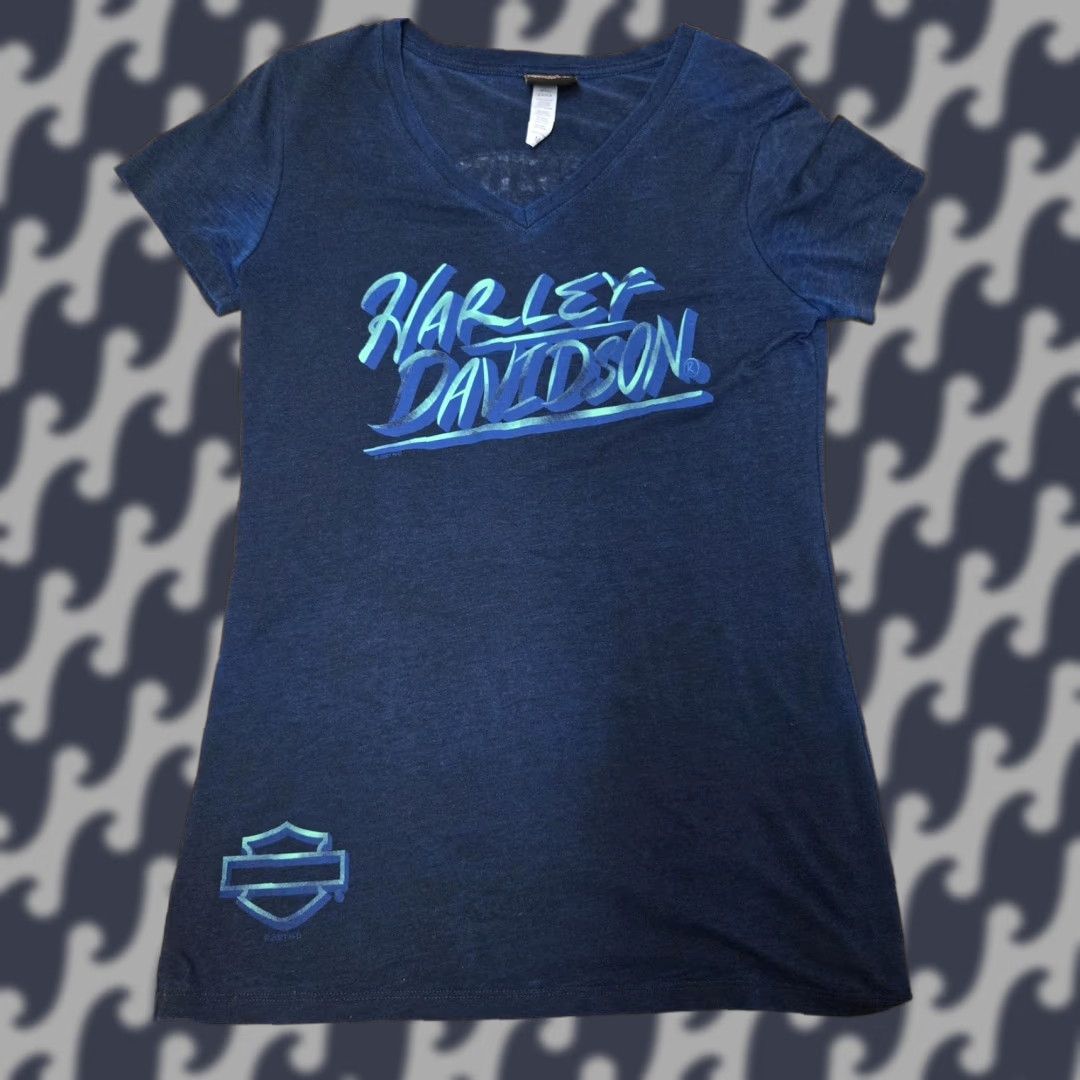 Harley Davidson Harley-Davidson Shirt Womens Medium V-Neck Short Sleeve Blue Superstition Apache Junction Arizona Tee Size M / US 6-8 / IT 42-44 - 1 Thumbnail