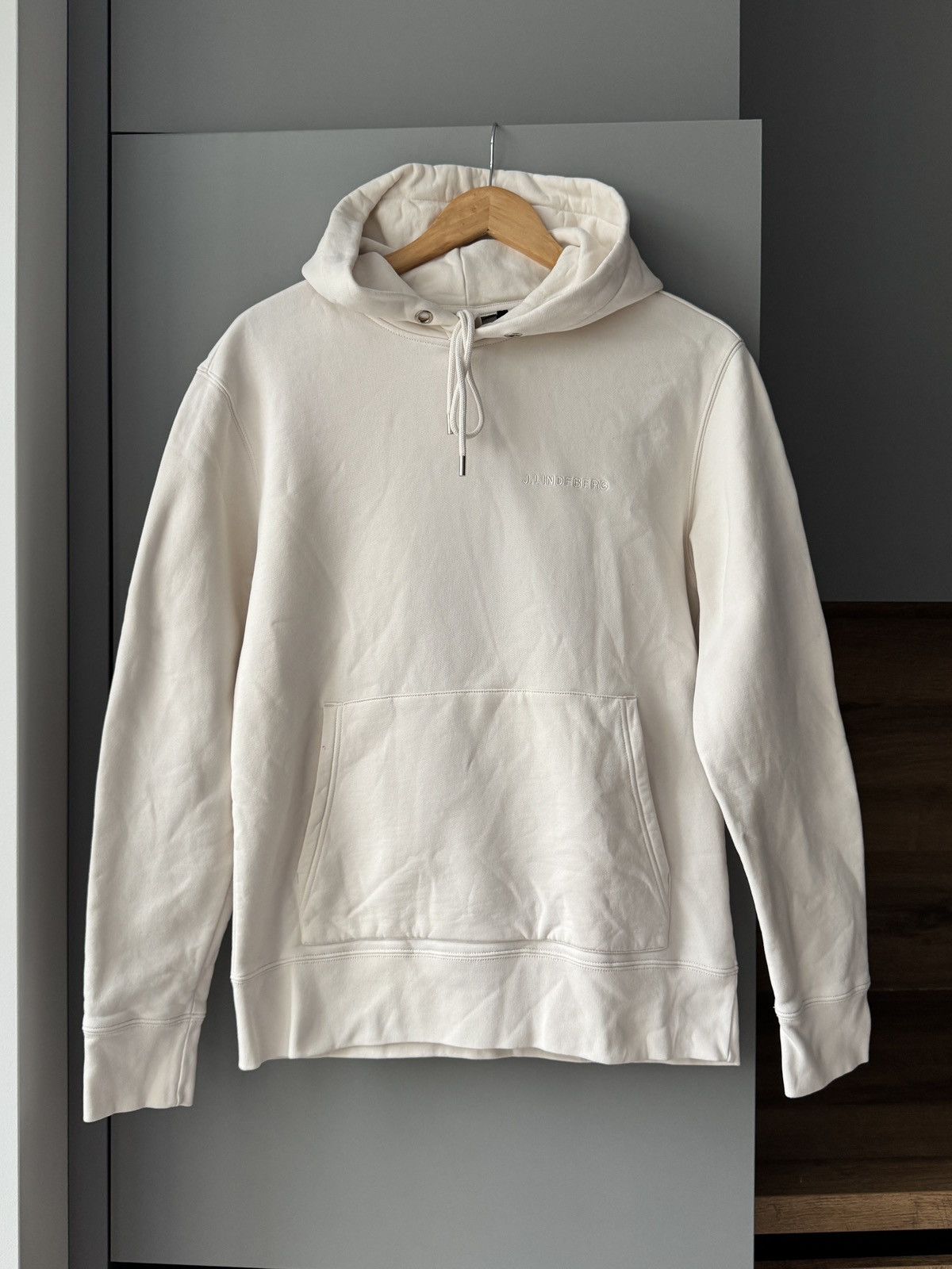 J.Lindeberg J.Lindenberg Men’s Beige Chip Pocket Basic Hoodie Size US S / EU 44-46 / 1 - 1 Thumbnail