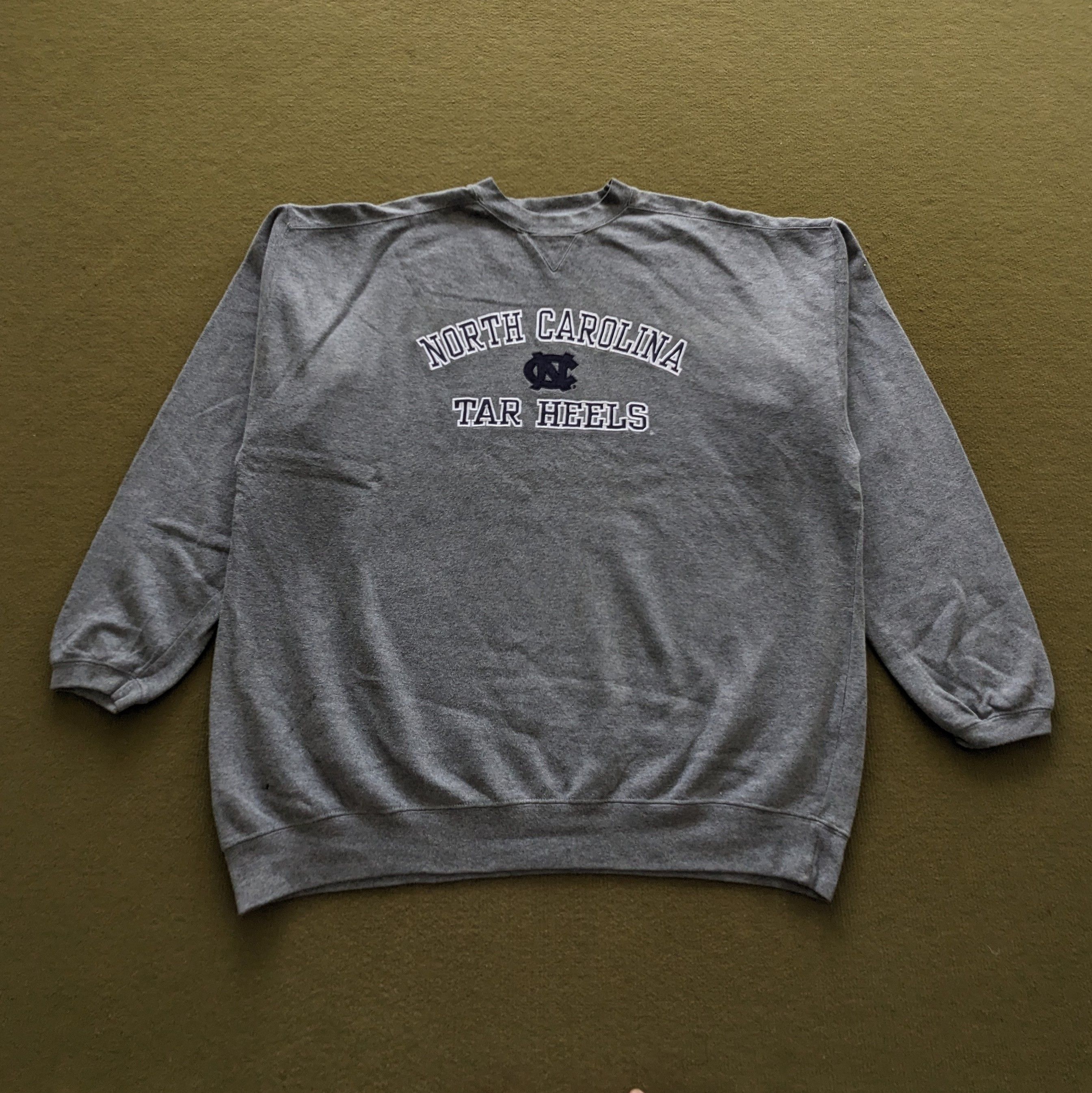 Other Vintage NORTH CAROLINA TAR HEELS Sweatshirt Size US XXL / EU 58 / 5 - 1 Thumbnail