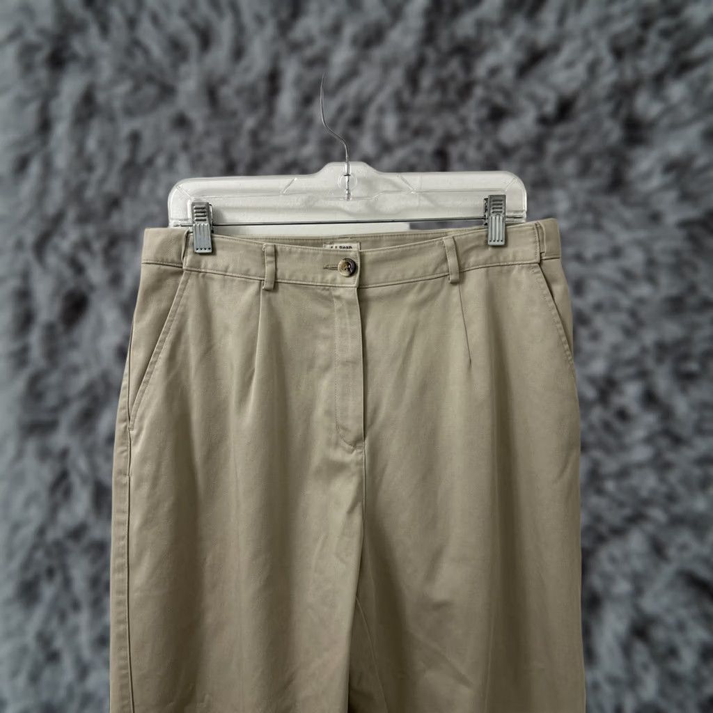 Vintage LL Bean Cropped Pants Womens 32x21 Beige Twill Zip Button Pockets Lightweight Easy Care Casual Workwear Rounded Inseam 21in Regular Mens? Size 24" / US 00 / IT 34 - 1 Thumbnail