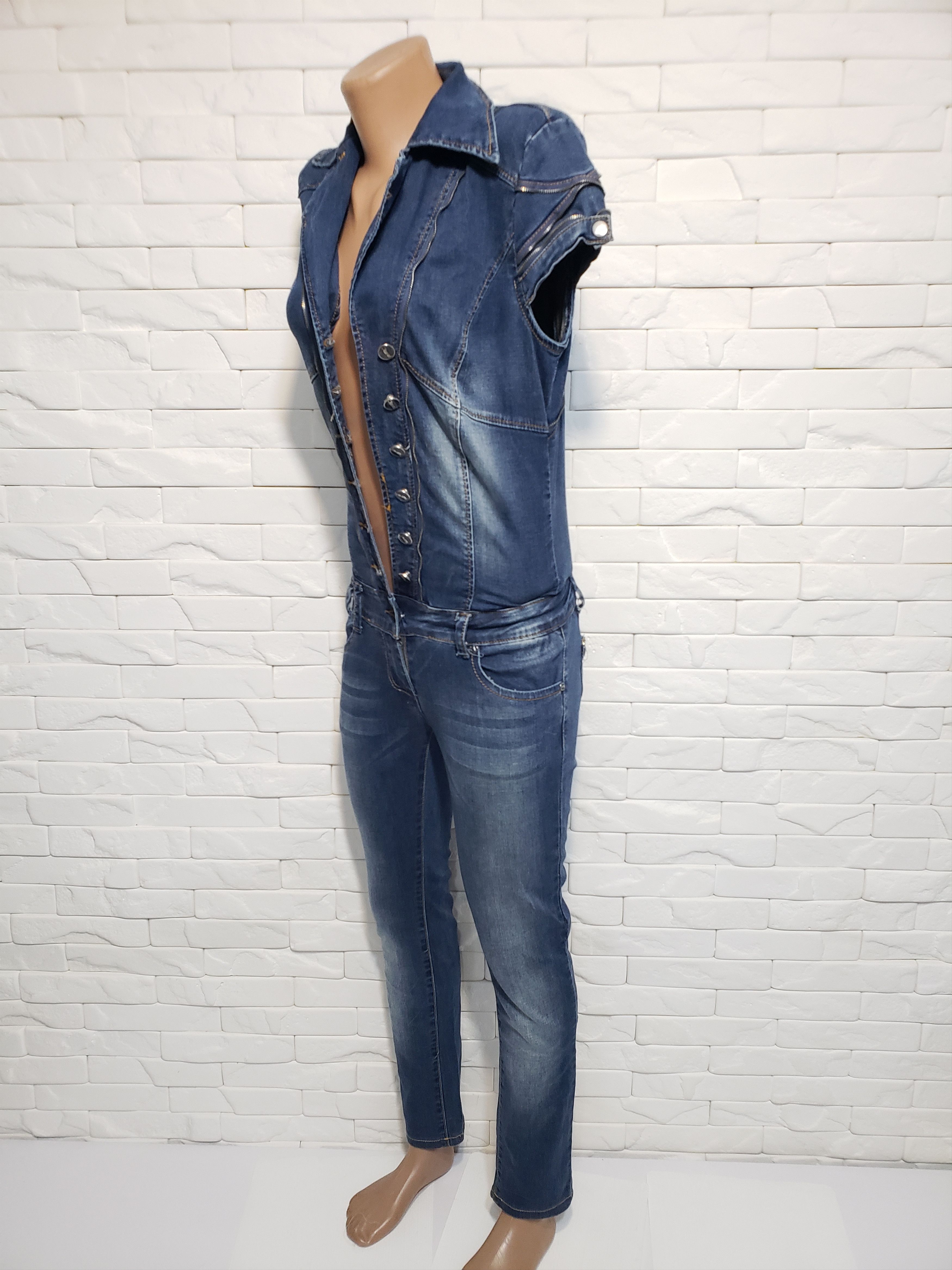 Denim & Co. Women's blue jumpsuit made of wonderful denim. Size 34" / US 12 / IT 48 - 2 Thumbnail