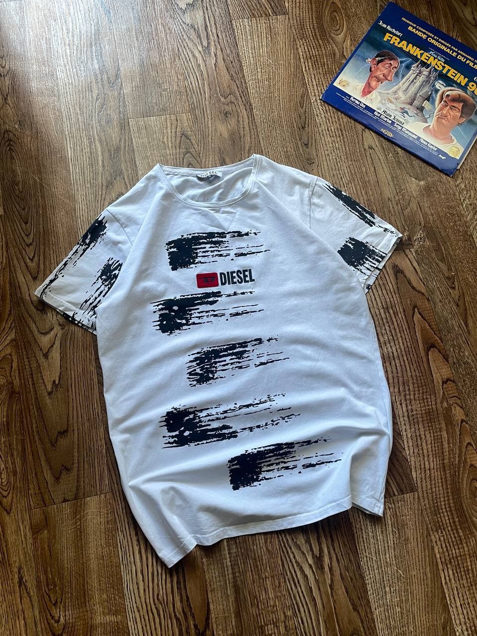 Other Mens Vintage Diesel T-shirt y2k distressed big logo rare 90s Size US XL / EU 56 / 4 - 1 Thumbnail