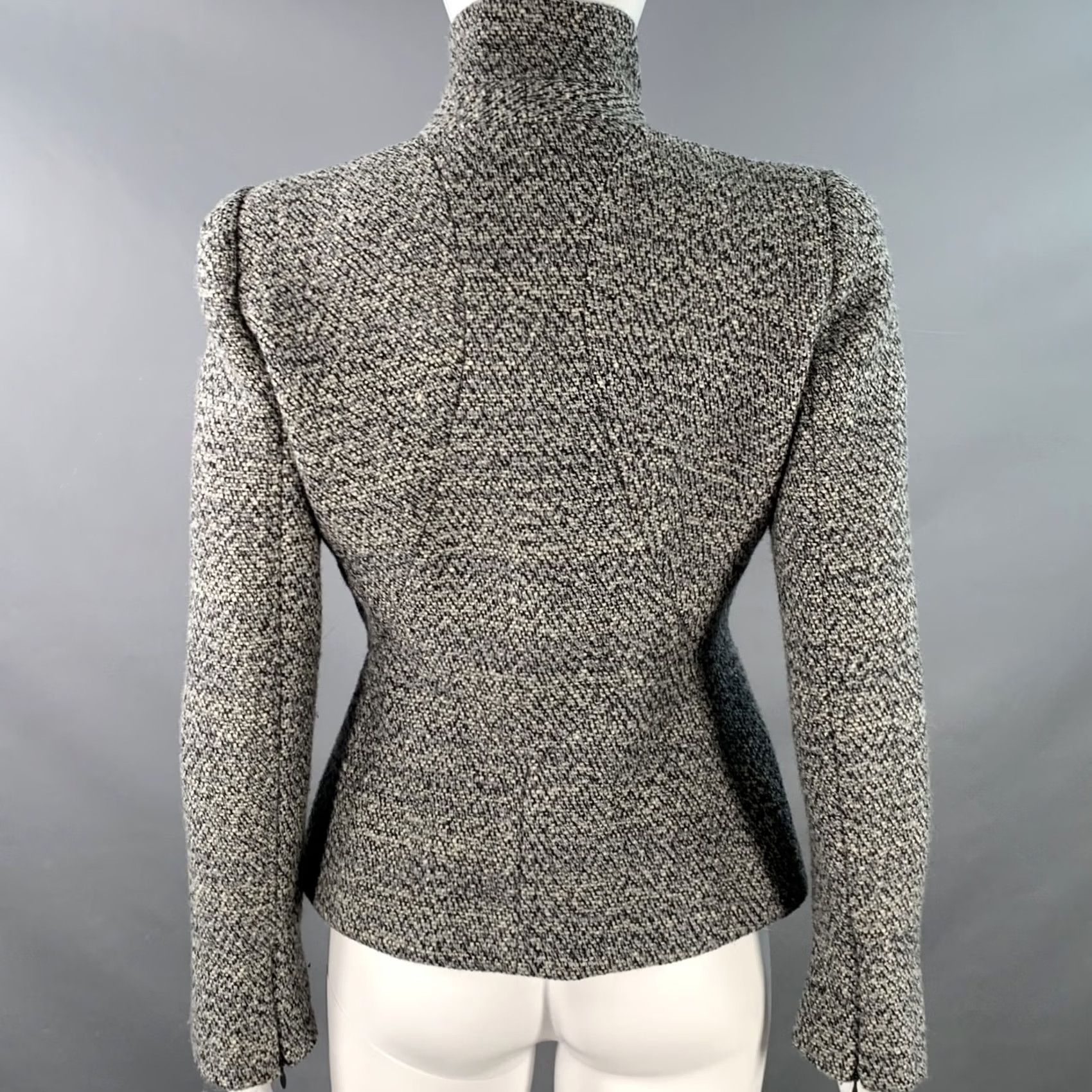 Alexander McQueen ALEXANDER MCQUEEN Size 4 Grey Black Wool Blend Boucle Single Breasted Jacket Women XS? Size S / US 4 / IT 40 - 5 Thumbnail