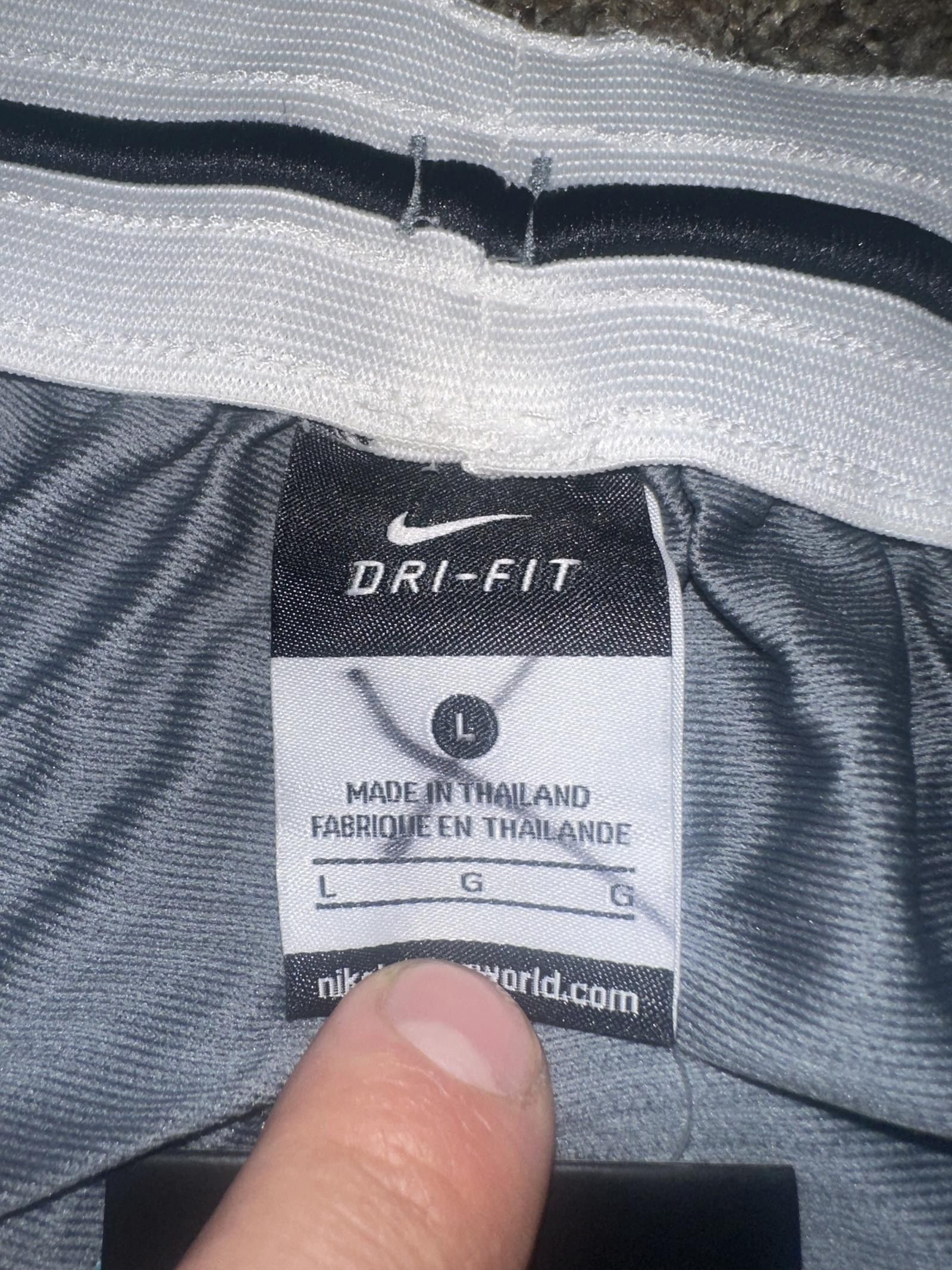 Nike Nike Men’s Elite Basketball Athletic Mesh Shorts 2015 Size US 34 / EU 50 - 5 Thumbnail
