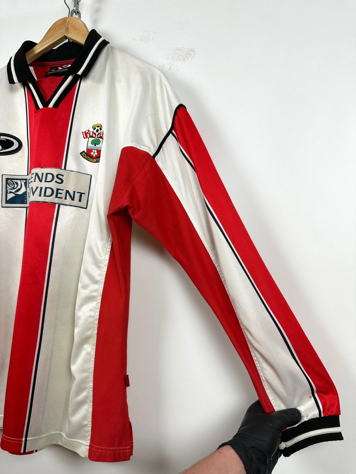 Vintage 2001/01 In-House Southampton Long Sleeve Vintage Jersey Size US L / EU 52-54 / 3 - 10 Thumbnail