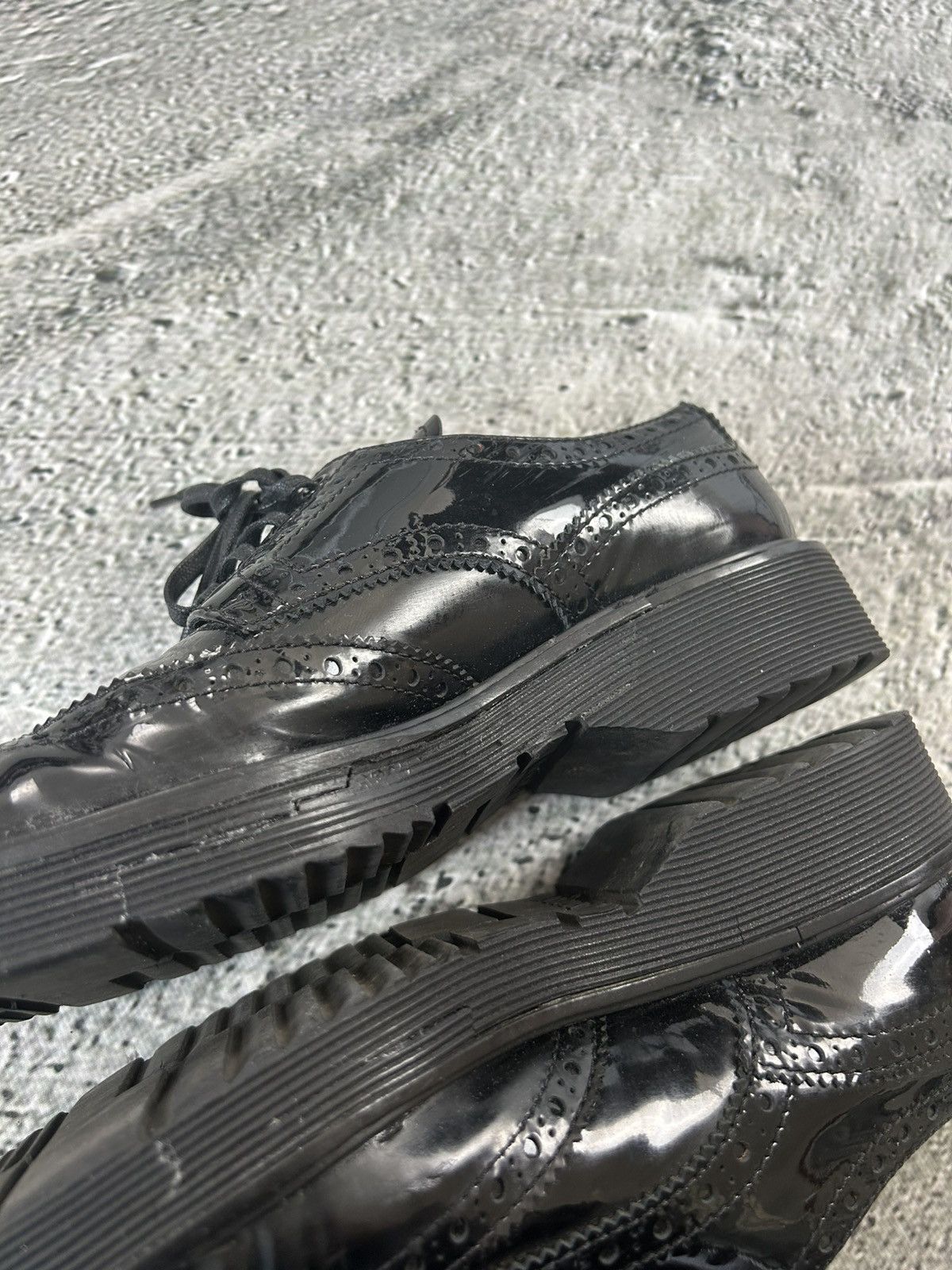 Prada × Vintage Prada Wingtip Patent Brogue Oxfords Black 38,5 Red Tab Size US 7.5 / IT 37.5 - 9 Thumbnail