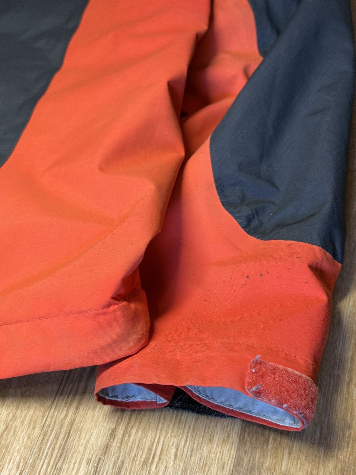 Berghaus Berghaus Gore-Tex Pro Jacket S Size Men Orange-black Outdoor Size US S / EU 44-46 / 1 - 17 Thumbnail