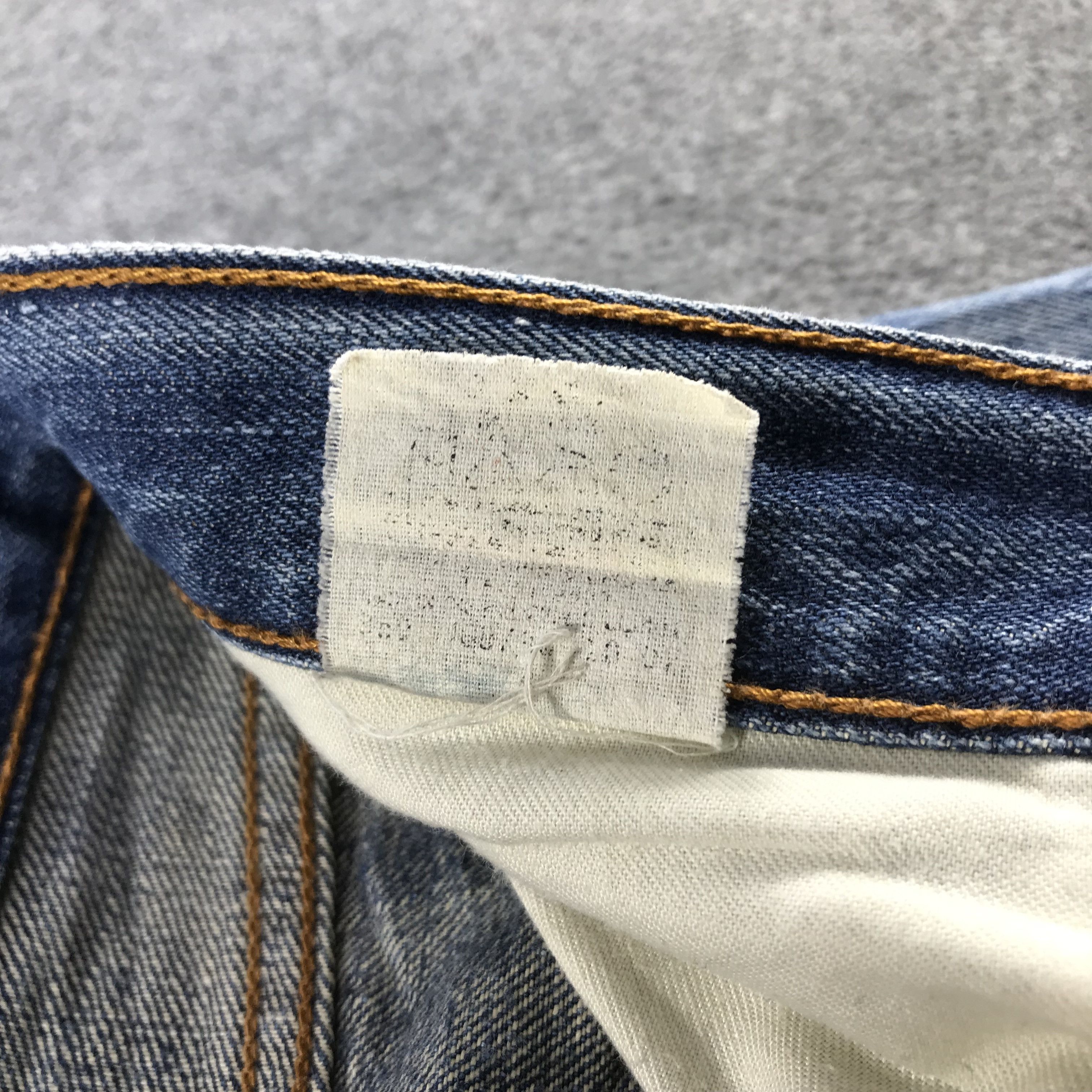 Levi's Vintage Levis 503 Jeans Faded Blue Ripped Denim KJ3405 Size US 30 / EU 46 - 11 Thumbnail