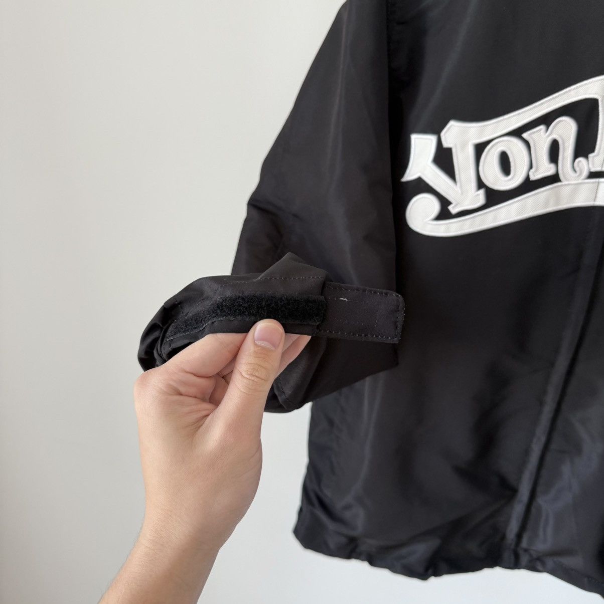 Von Dutch Vtg Von Dutch Flying Eyeball Logo Hooded Windbreaker Jacket Size US L / EU 52-54 / 3 - 4 Thumbnail