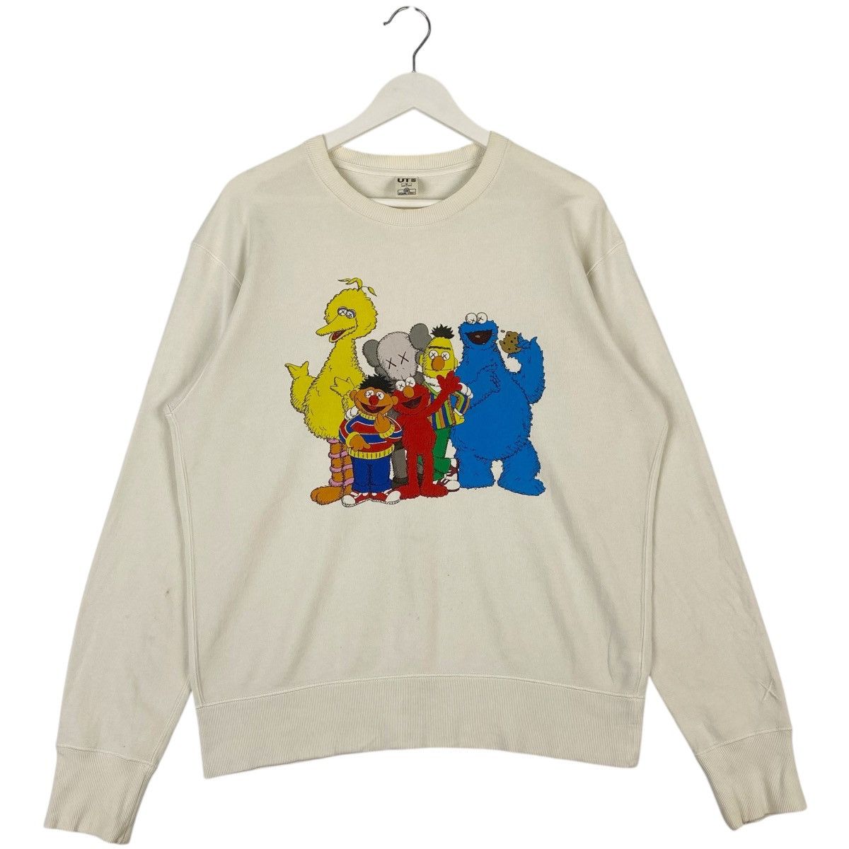 Uniqlo × Vintage Vintage UT Kaws Sesame Street Crewneck Sweatshirt White Size M / US 6-8 / IT 42-44 - 1 Thumbnail