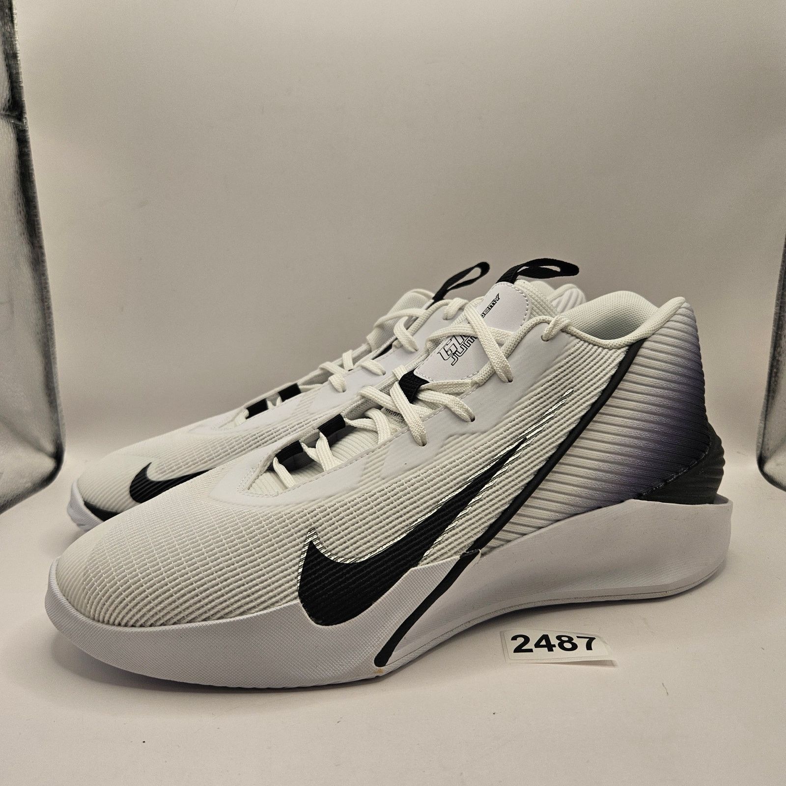 Nike NIKE MEN'S 11 G.T. JUMP ACADEMY WHITE BLACK METALLIC SILVER Size US 11 / EU 44 - 1 Thumbnail