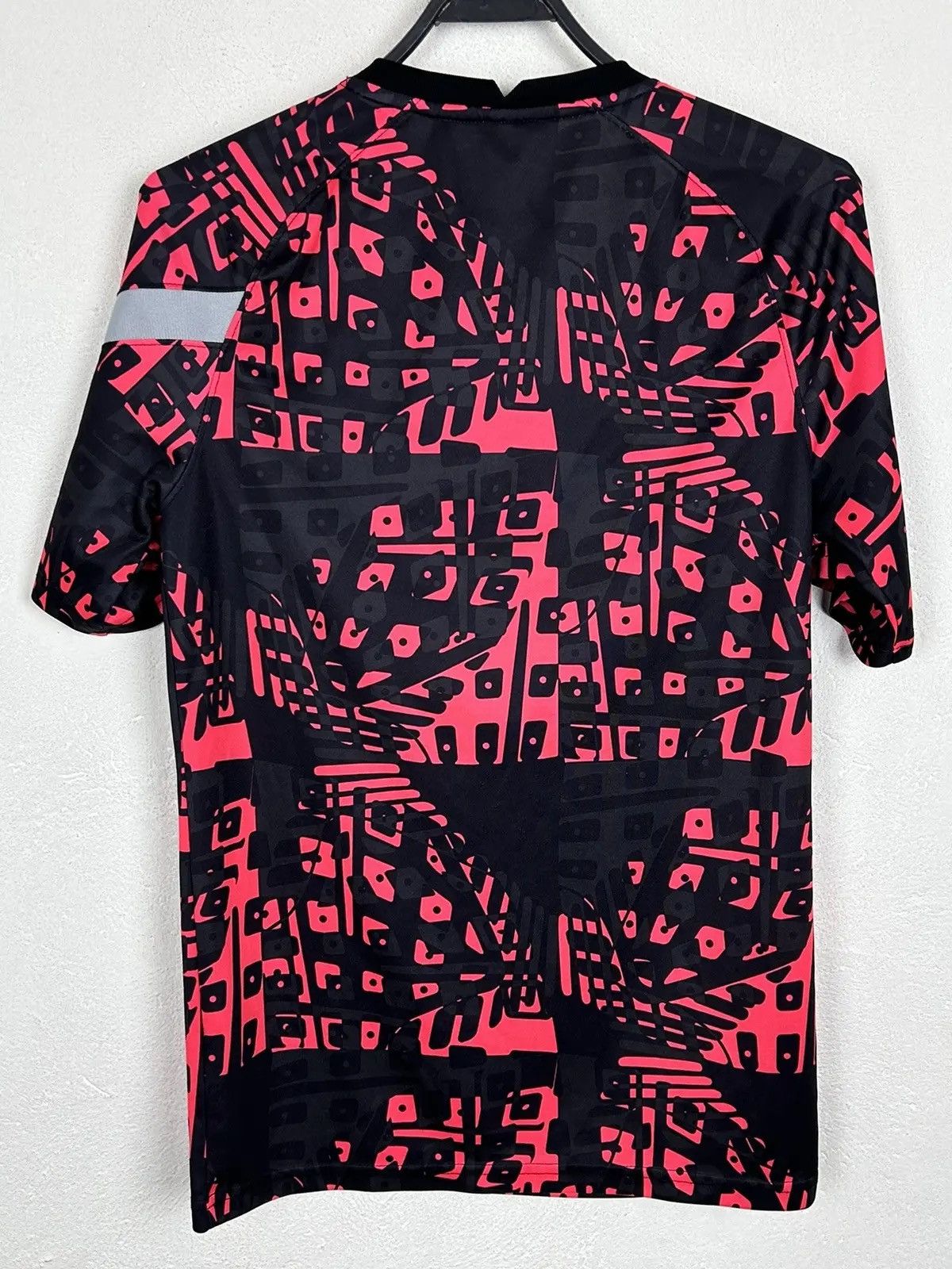 Nike Nike x Liverpool FC 2020/21 Pre Match Top CL Jersey Size US S / EU 44-46 / 1 - 4 Thumbnail