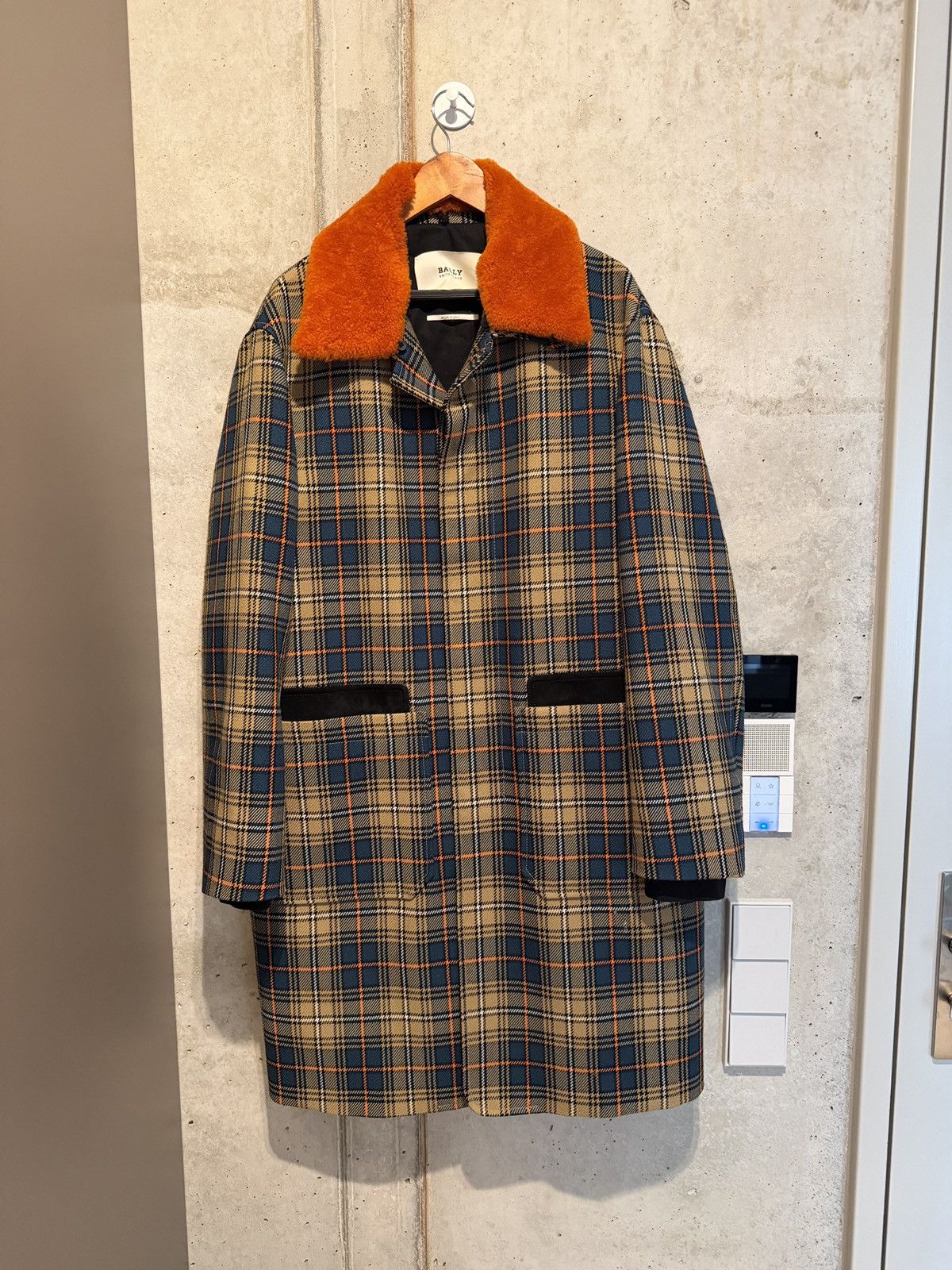 Bally Bally Plaid Trench Coat with Fleece collar Size US L / EU 52-54 / 3 - 1 Thumbnail
