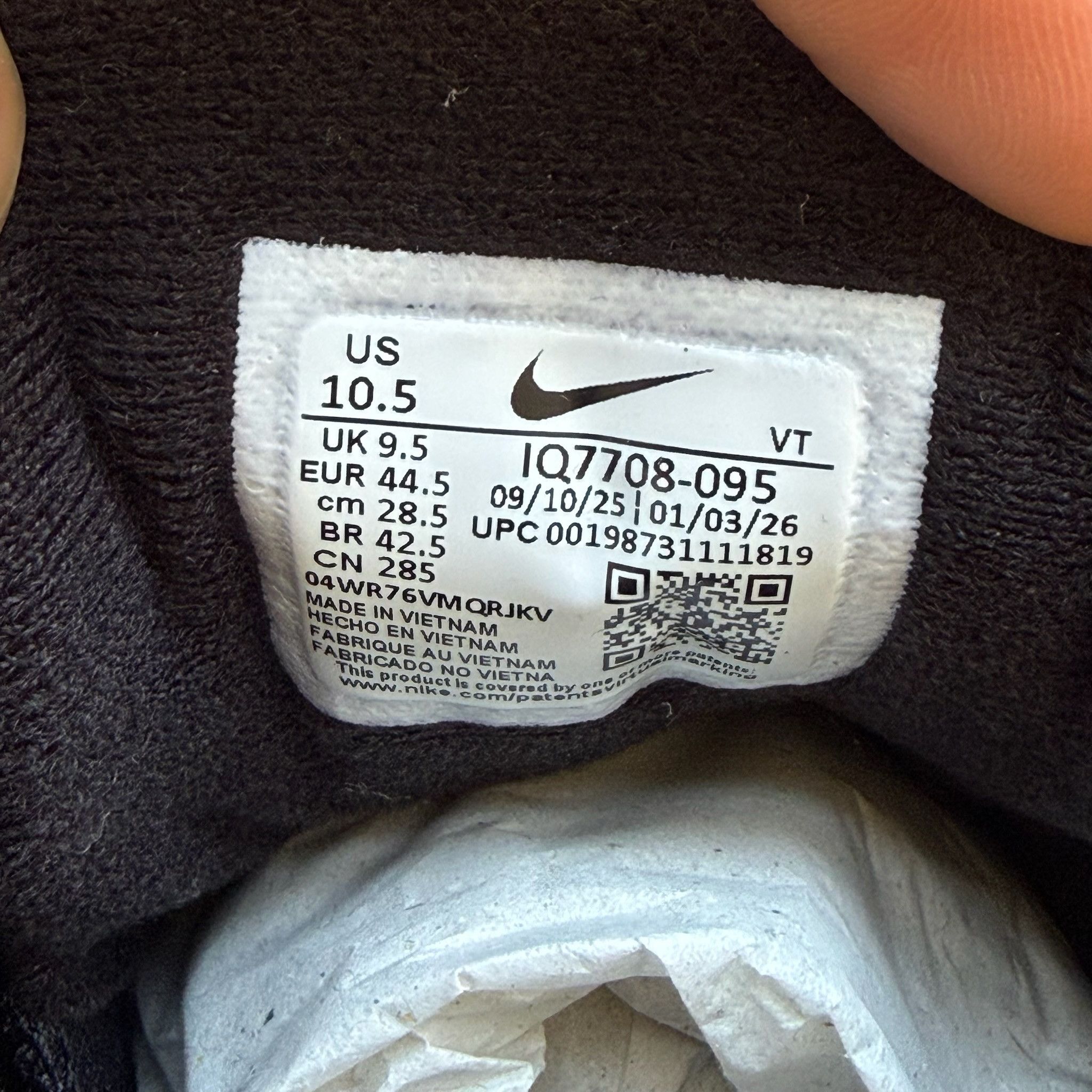 Palace Palace x Nike Air Max 95 'Big Bubble - Metallic Silver' Size US 10.5 / EU 43-44 - 6 Thumbnail