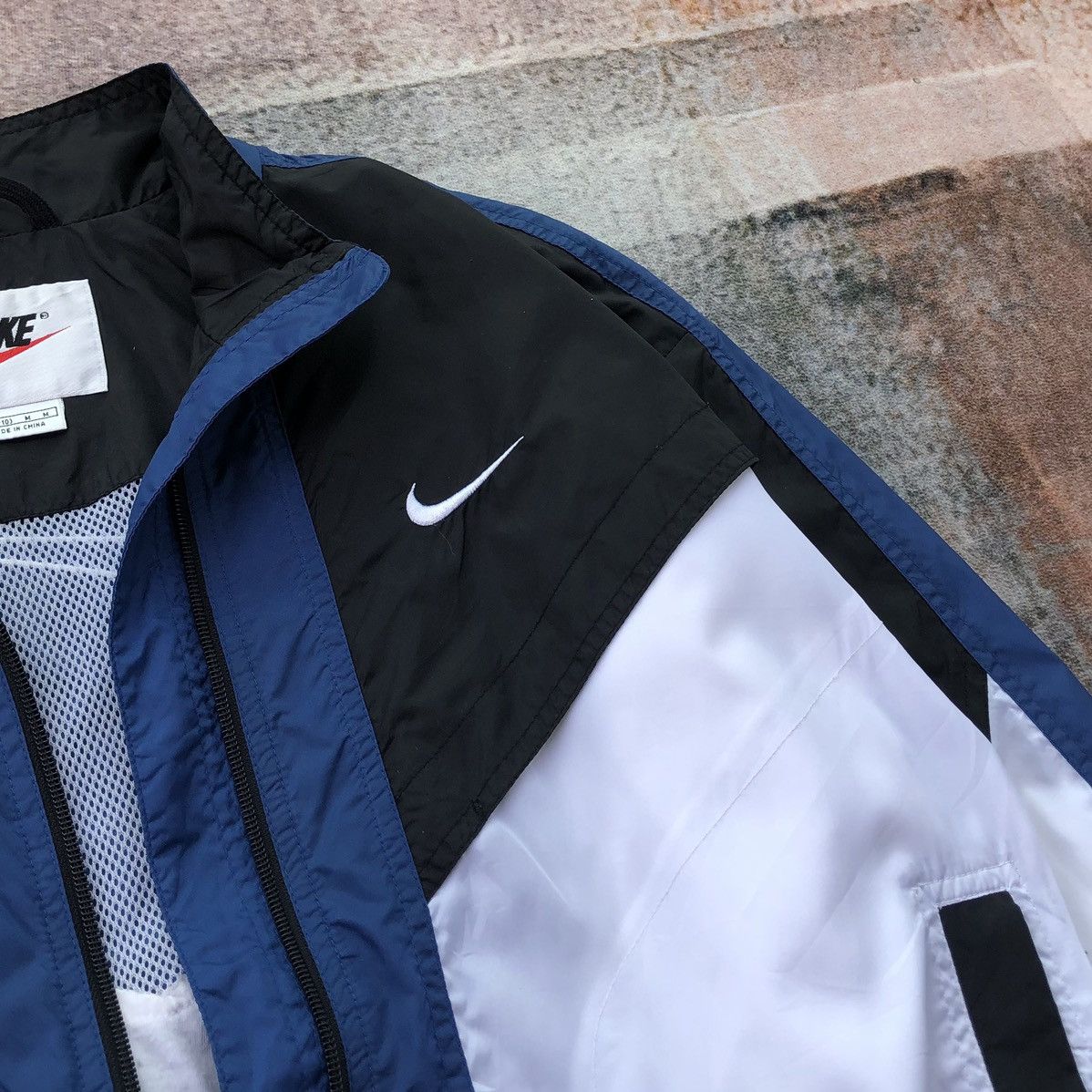 Nike Vintage 90s NIKE Swoosh Windbreaker Women Jacket Size M / US 6-8 / IT 42-44 - 10 Thumbnail