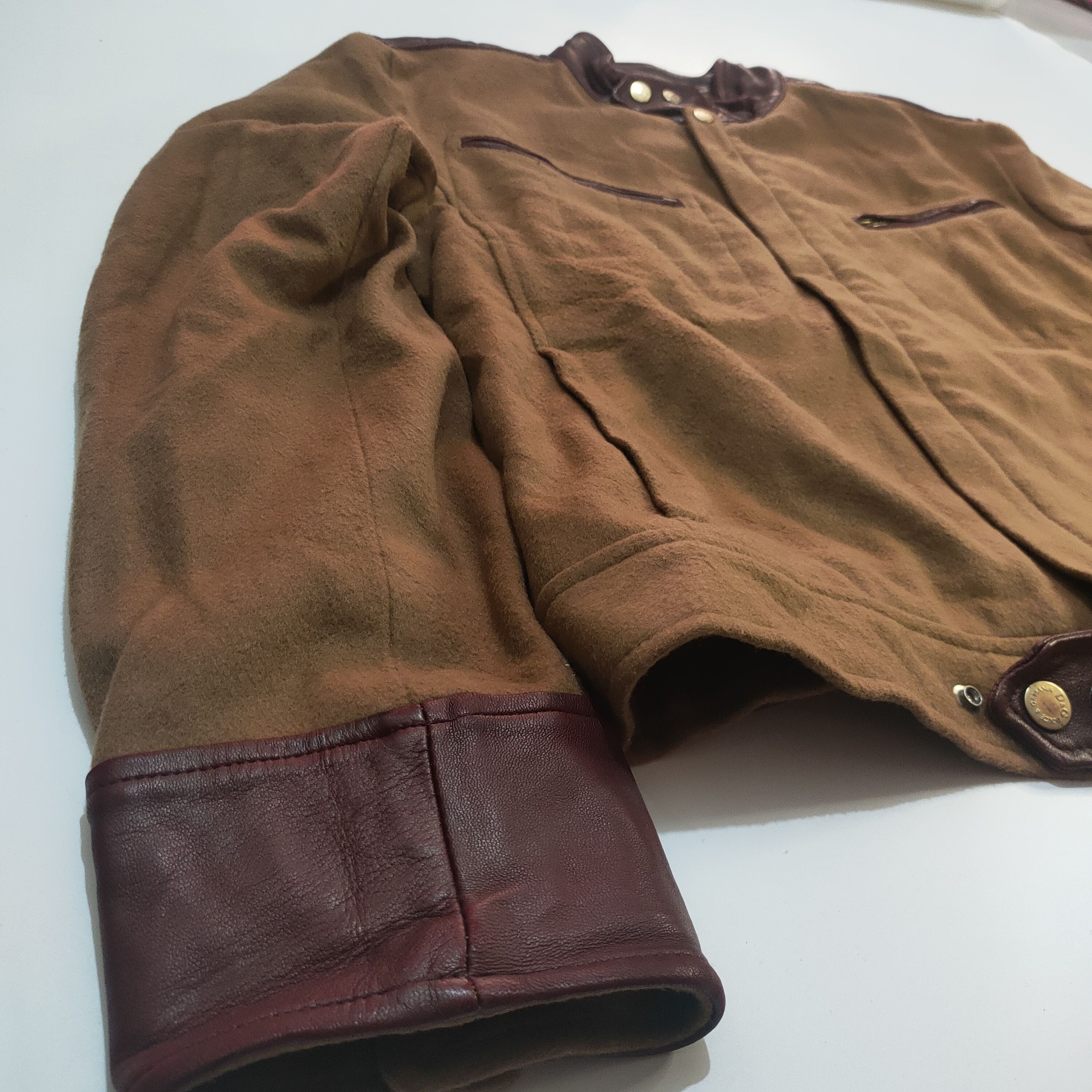 Dolce & Gabbana Dolce & Gabbana jacket combines canvas and leather accents. Size US S / EU 44-46 / 1 - 9 Thumbnail