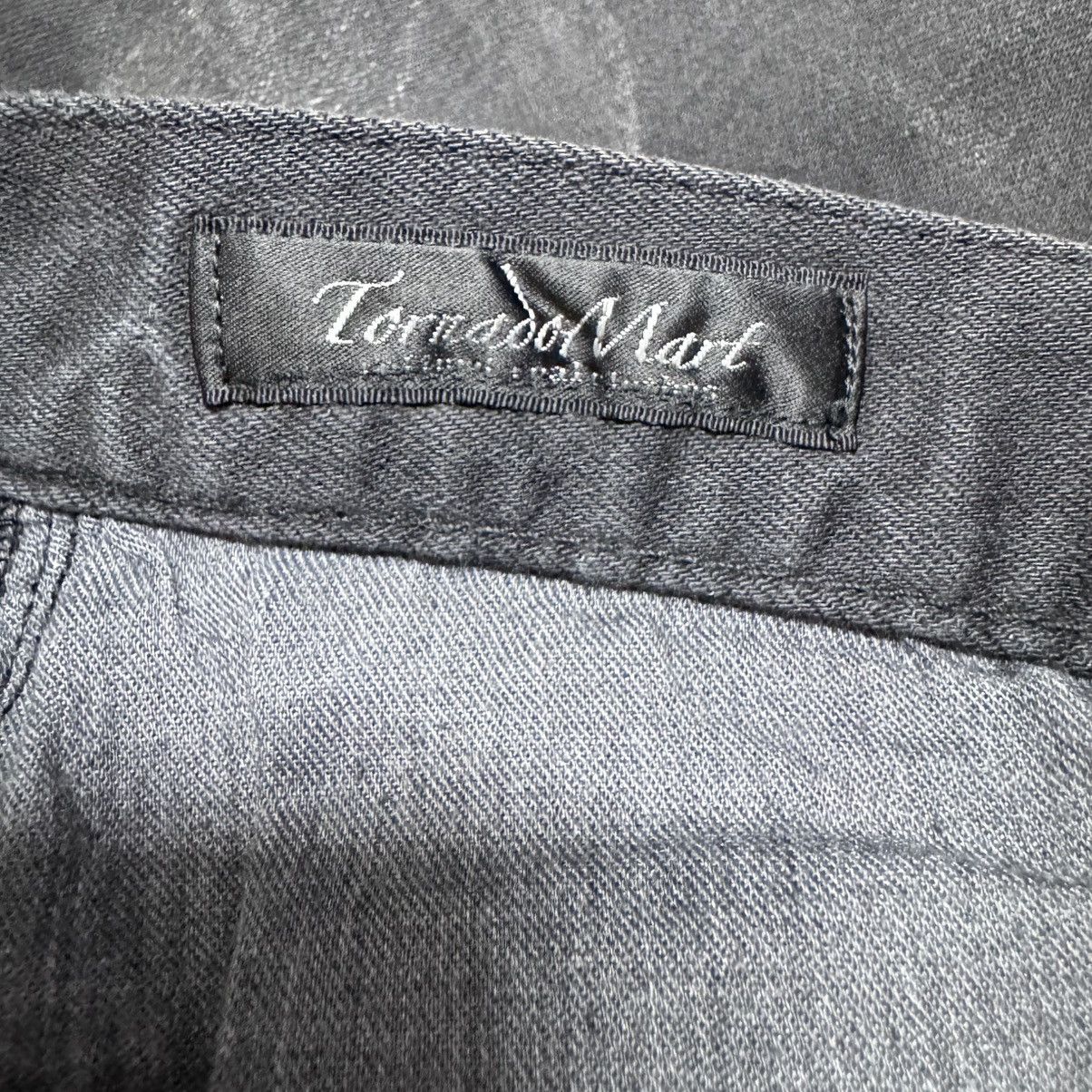 Tornado Mart Tornado Mart Black Whisker Denim Low Flare Jeans Size US 29 - 19 Thumbnail