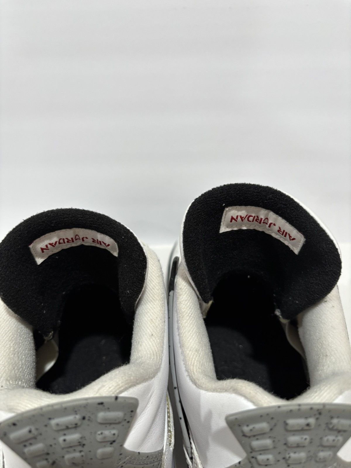 Jordan Brand Jordan 4 Retro "Cement" Size US 10 / EU 43 - 7 Thumbnail
