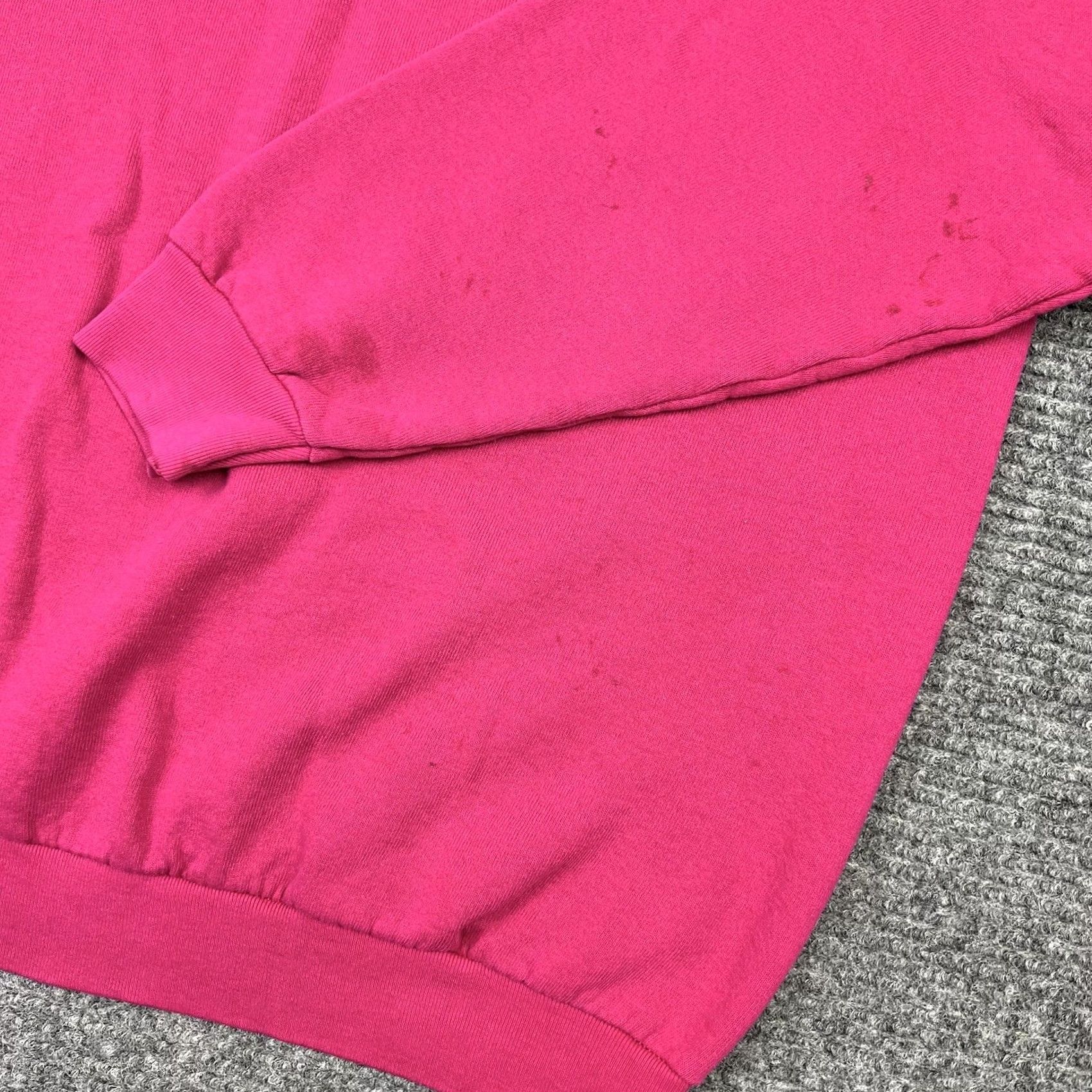 Fruit Of The Loom VINTAGE 90s Fruit of the Loom Pink Raglan Crewneck Sweatshirt XL Unisex Adults 50/50 Made USA Size US XL / EU 56 / 4 - 5 Thumbnail