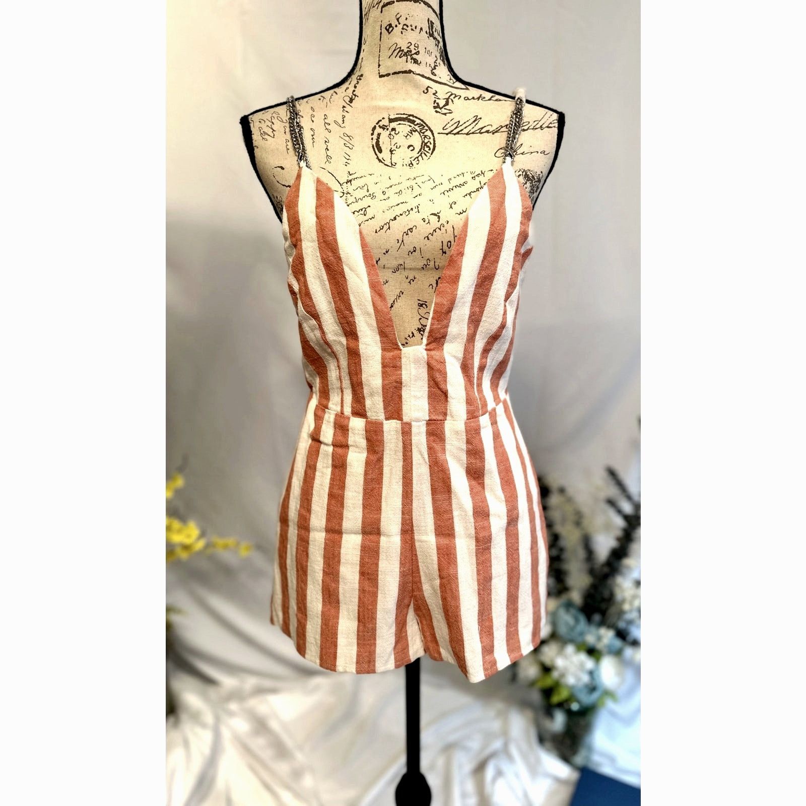 Other Millau Linen Romper Fully Lined Chain Straps Chain Accents S Size 28" / US 6 / IT 42 - 4 Thumbnail